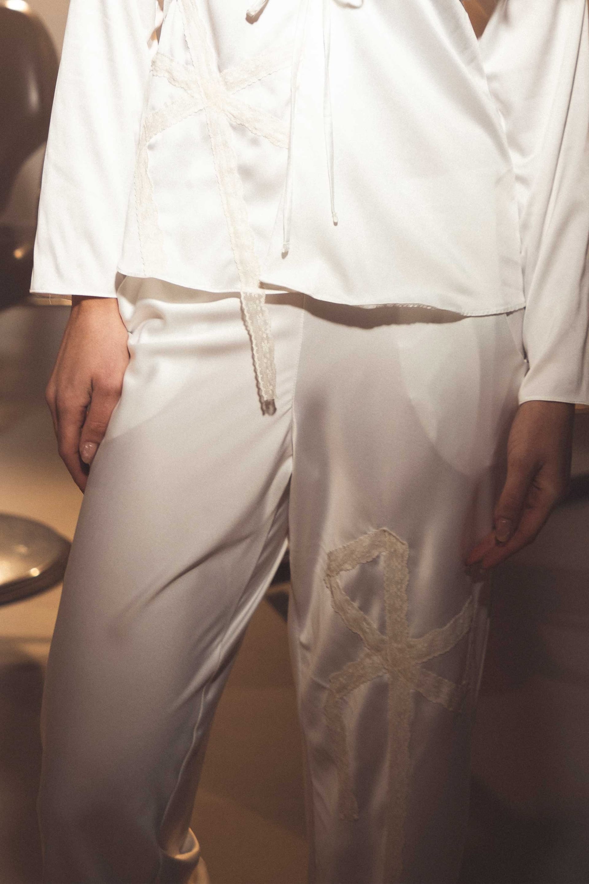 PANTALON ELLIPSE VOLVER CRUDO - imagen 2