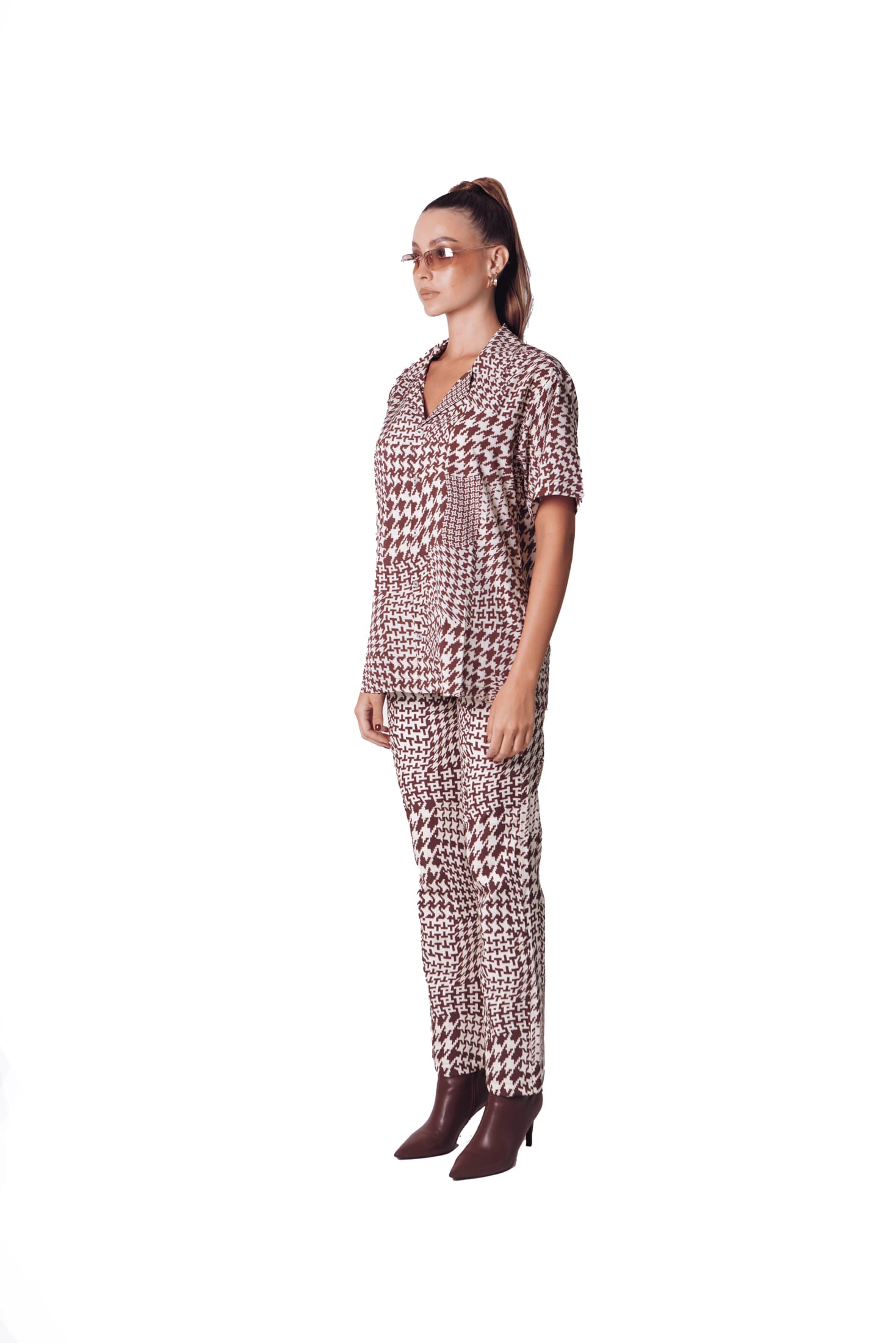 Camp Shirt in Geometrical Brown - imagen 4