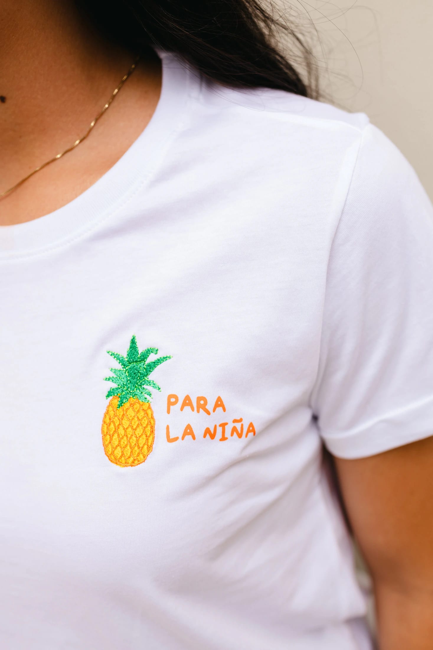Piña Para La Niña Embroidered Oversized Tee - imagen 4