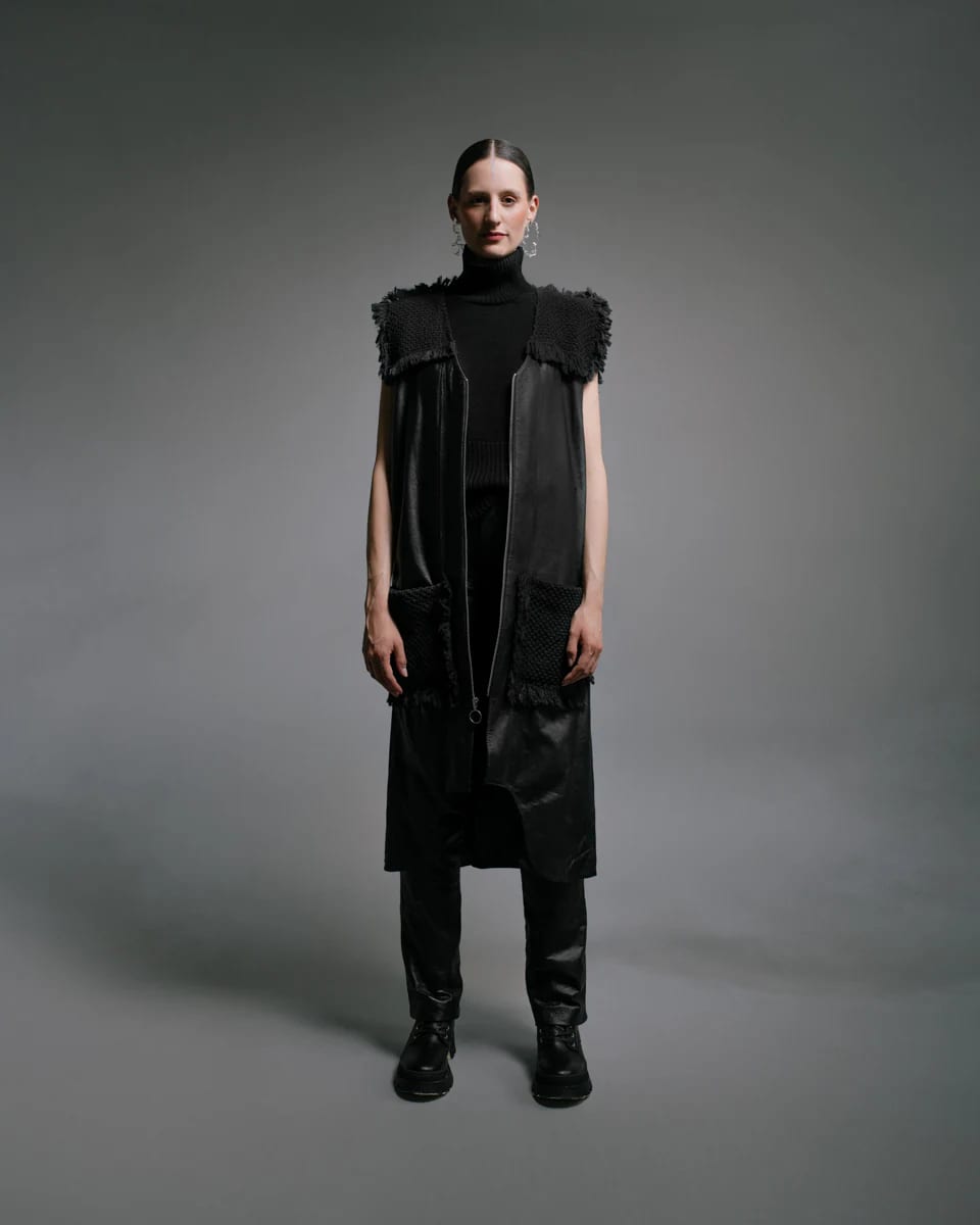LEATHER LOW RISE TROUSERS - imagen 3