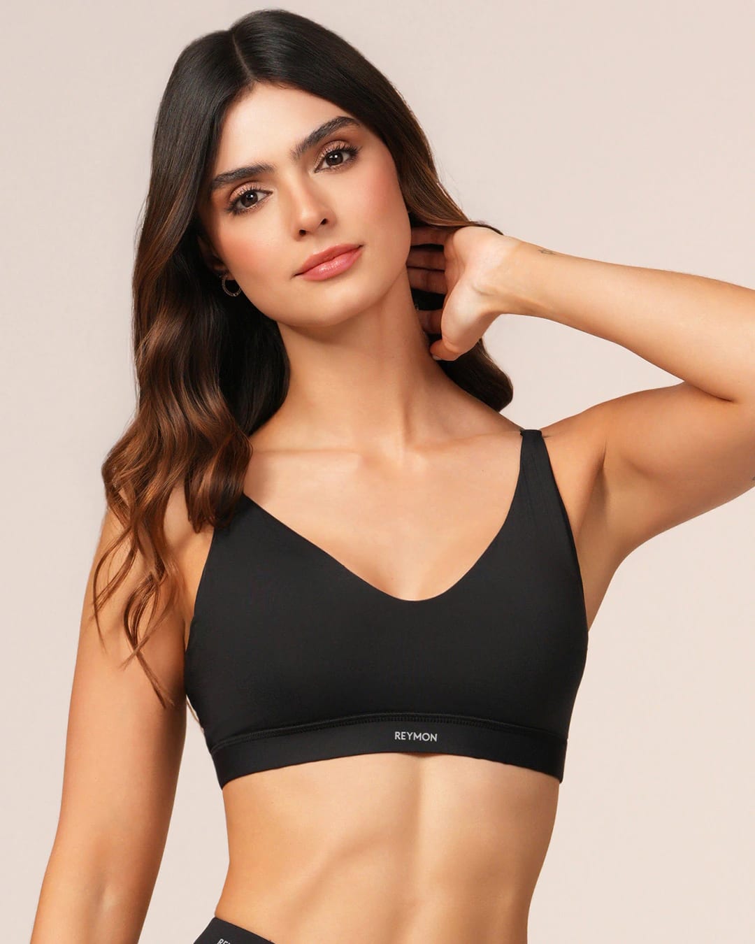Top Prehormado en Microfibra con Almohadillas Removibles y Broche Ref. 450 - imagen 8