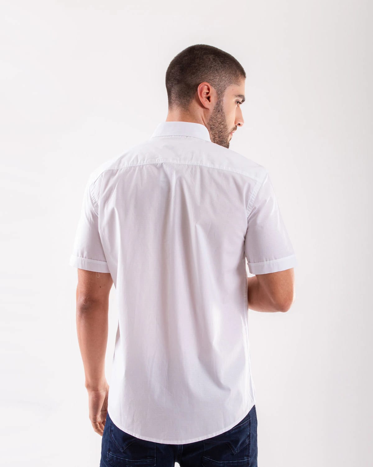 Camisa blanca manga corta para hombre - imagen 32
