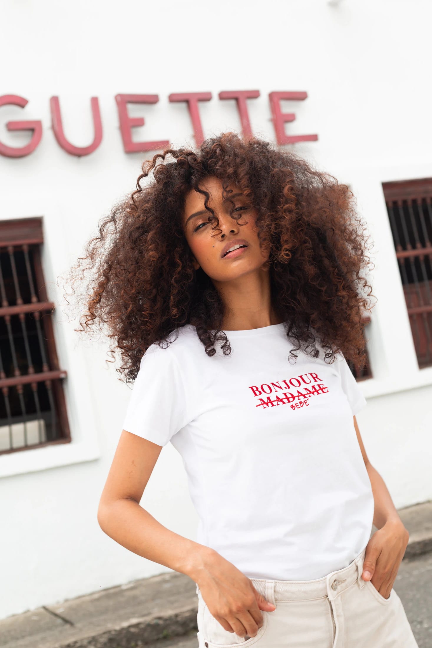 Bonjour Bebé Embroidered Basic Tee - imagen 4