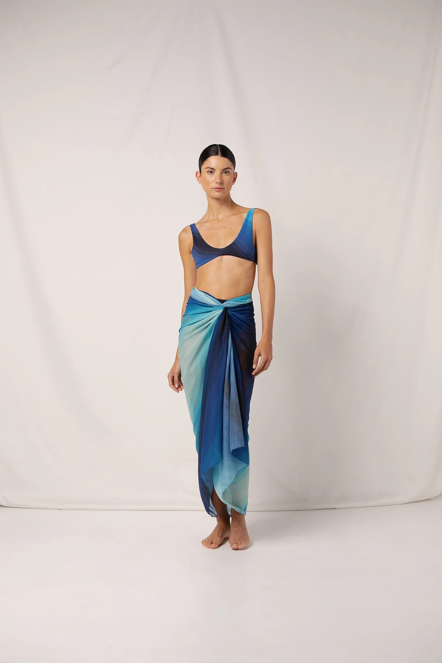 LUANA SARONG - imagen 1