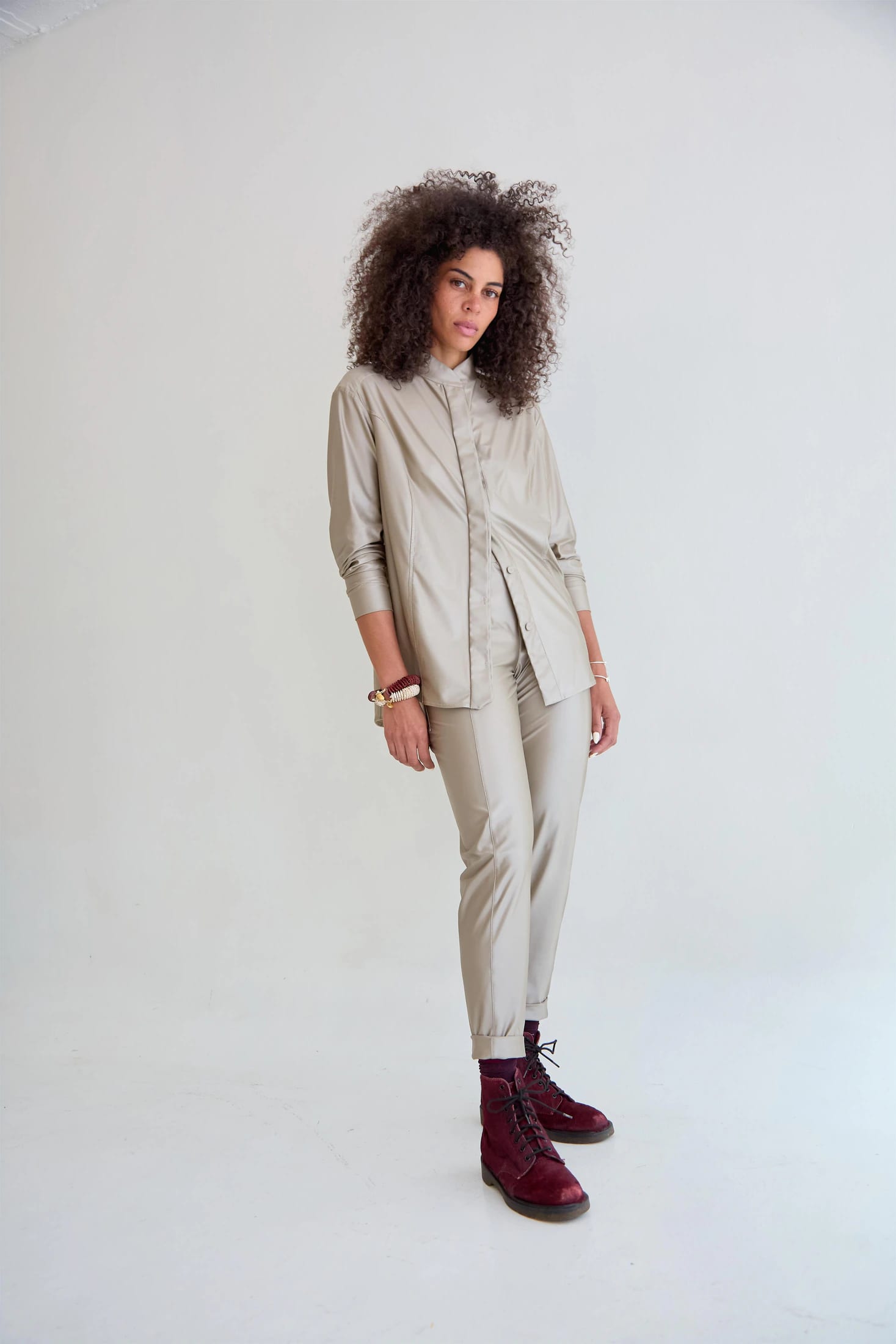 Pantalón Tech Fresh Champaña LUCIDO - imagen 3