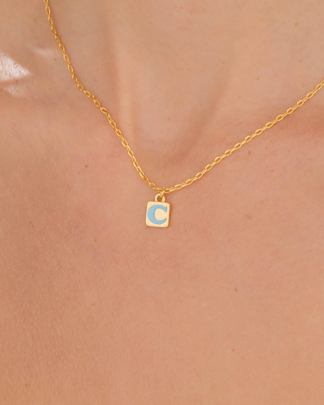 Collar Letra C + Aretes - imagen 1