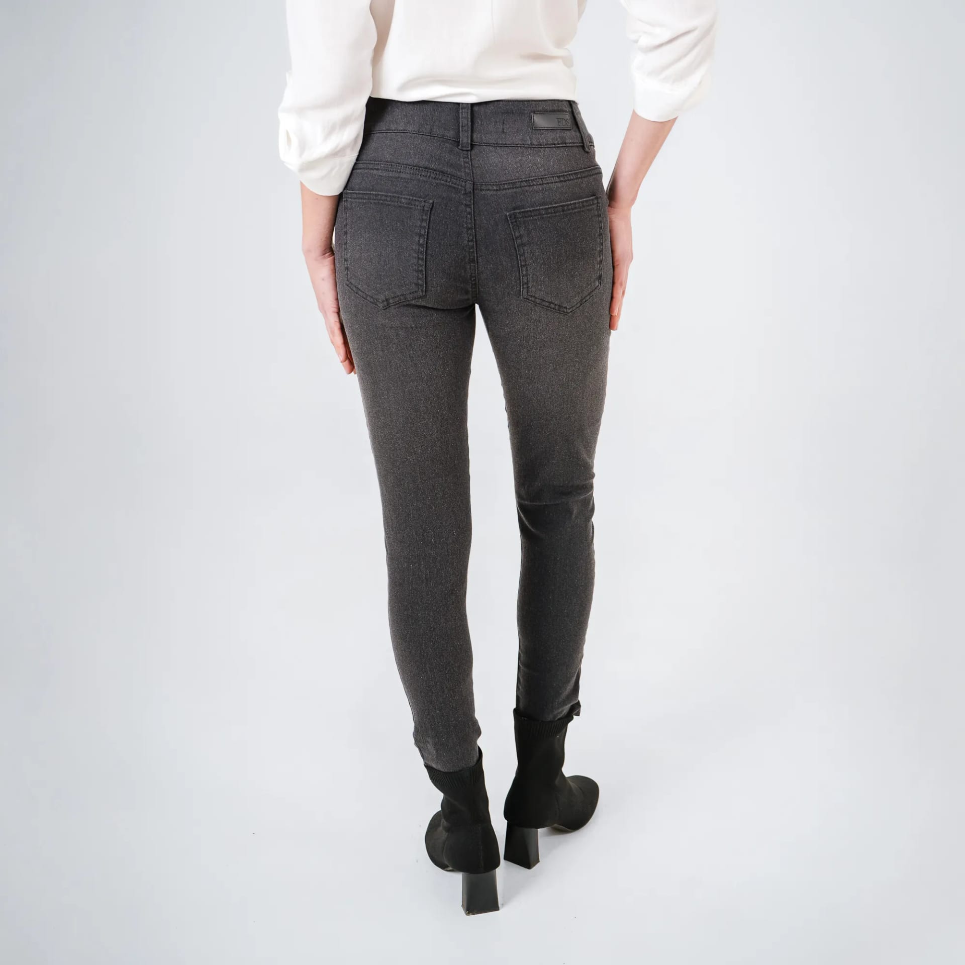 Jean Tiro Medio Bota Skinny - imagen 4