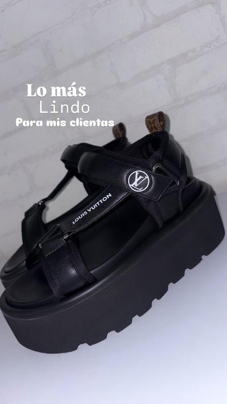 SANDALIA LOUIS VUITTON NEGRA PLATAFORMA - imagen 2