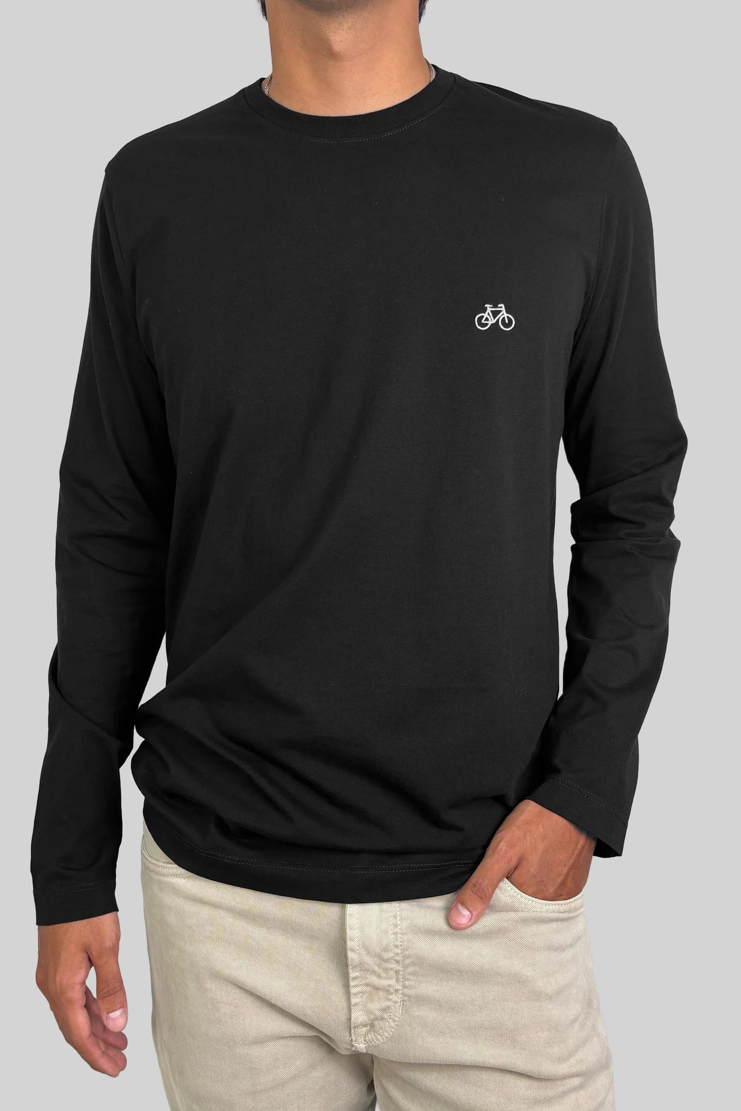 CAMISETA MANGA LARGA NEGRA - imagen 1