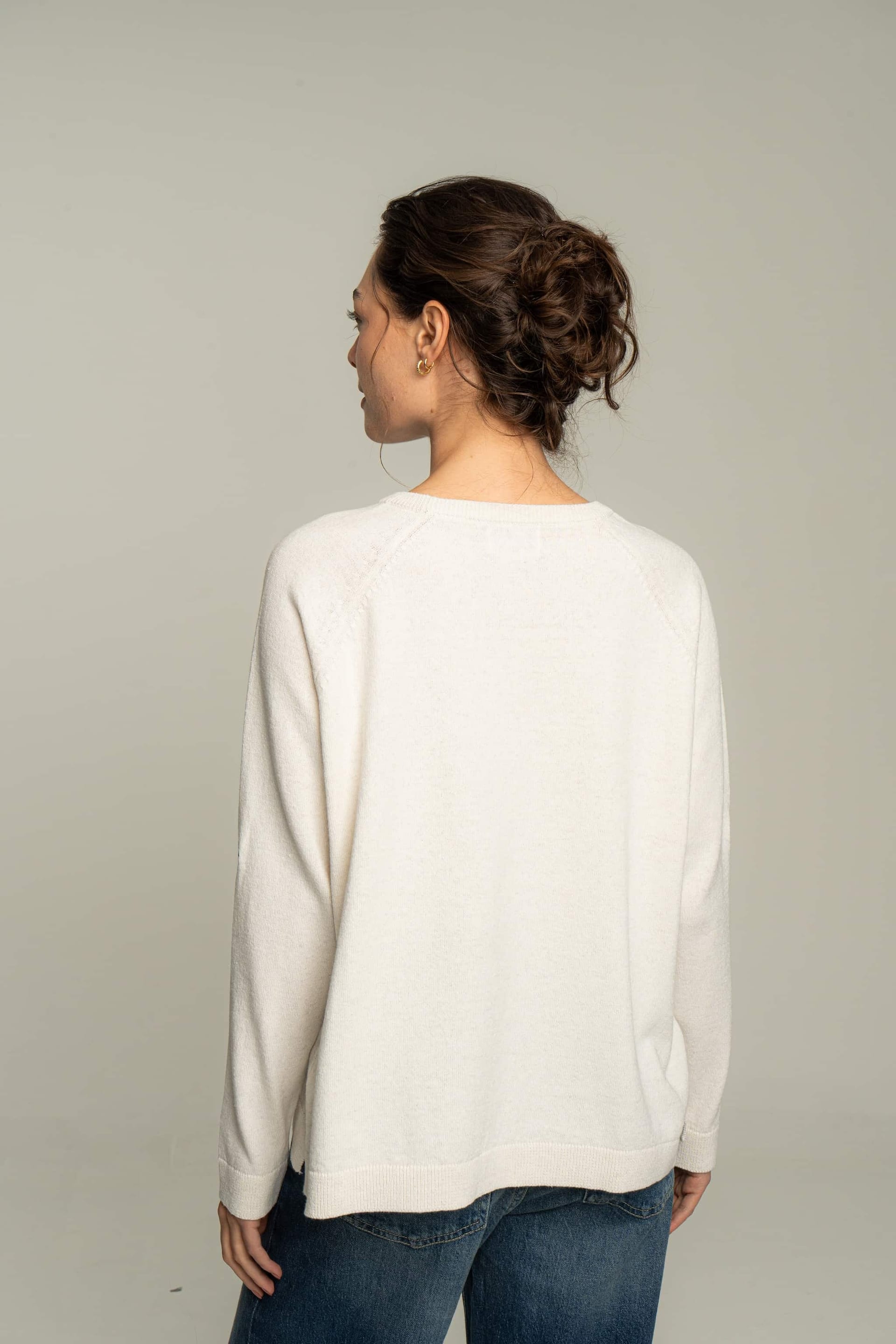 Sweater flores bordadas - crudo - imagen 4