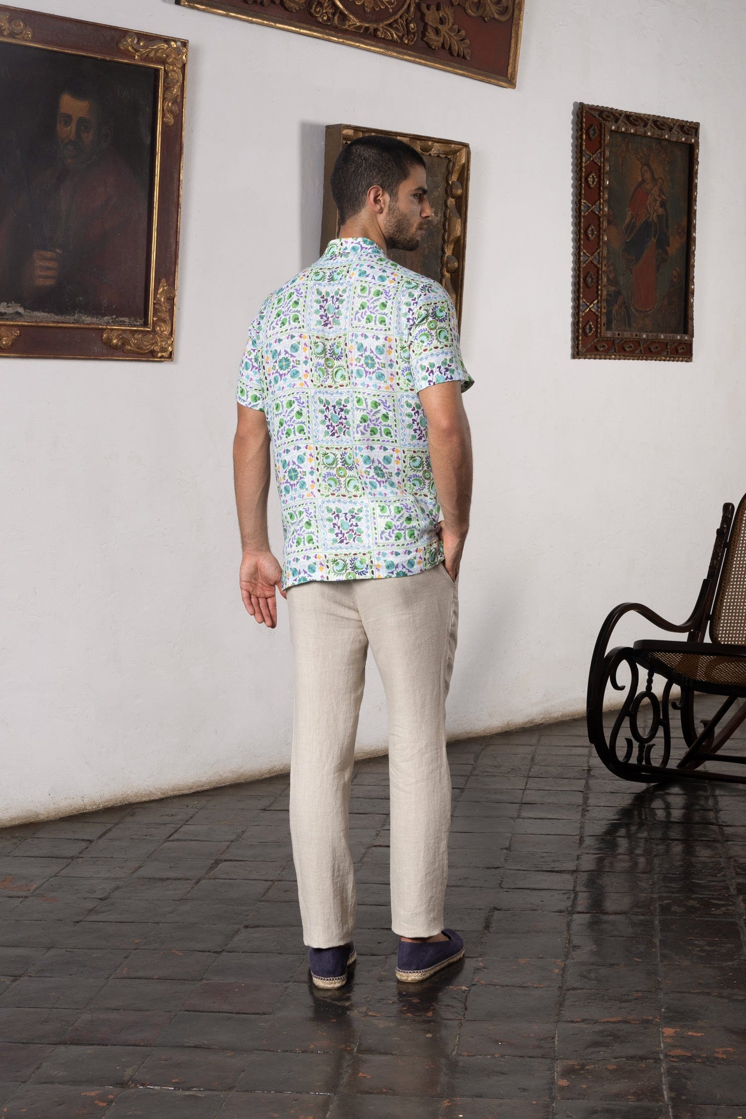 Men's linen shirt green suzani - imagen 11