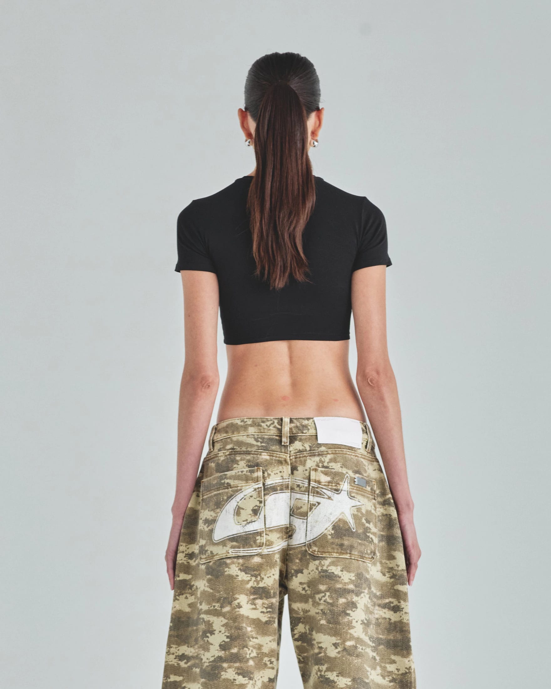 Act 1 UG Star Baby Tee Black - imagen 7