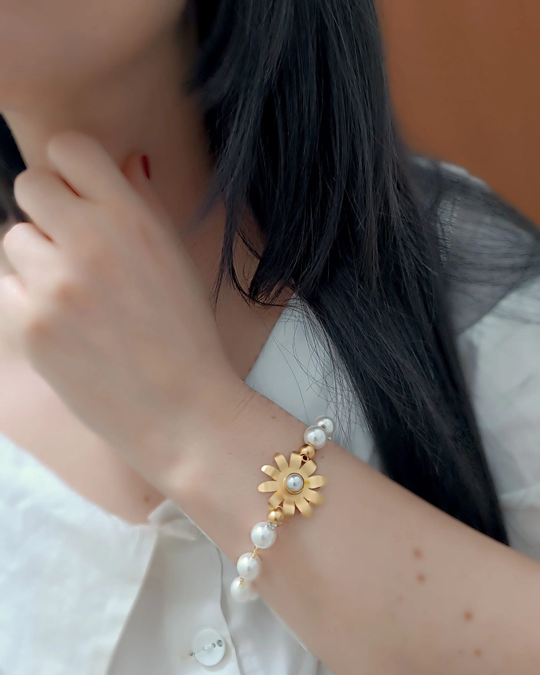 Pulsera de perlas Shell y flor Margarita - imagen 2