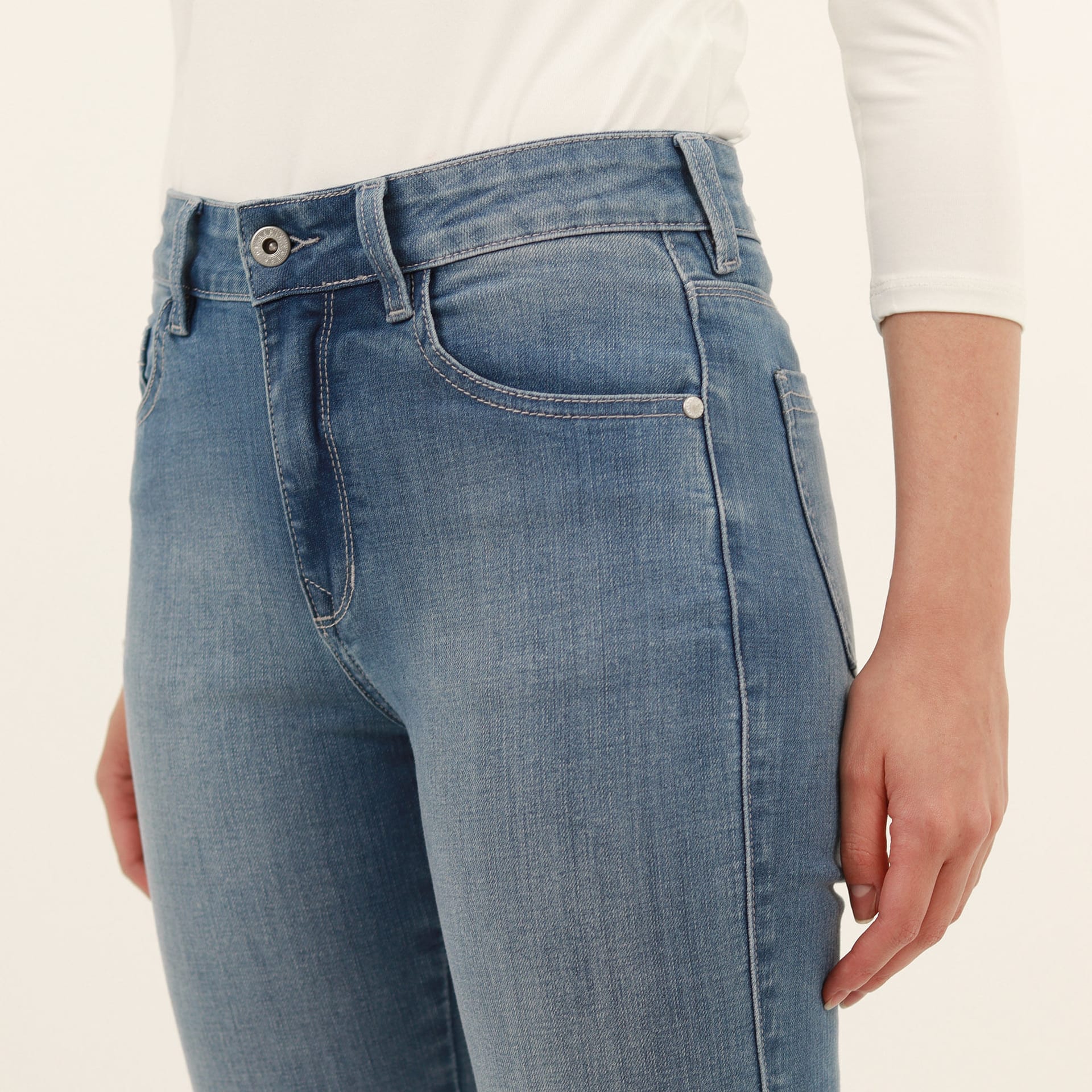 Jean ilussion push up recto - imagen 3