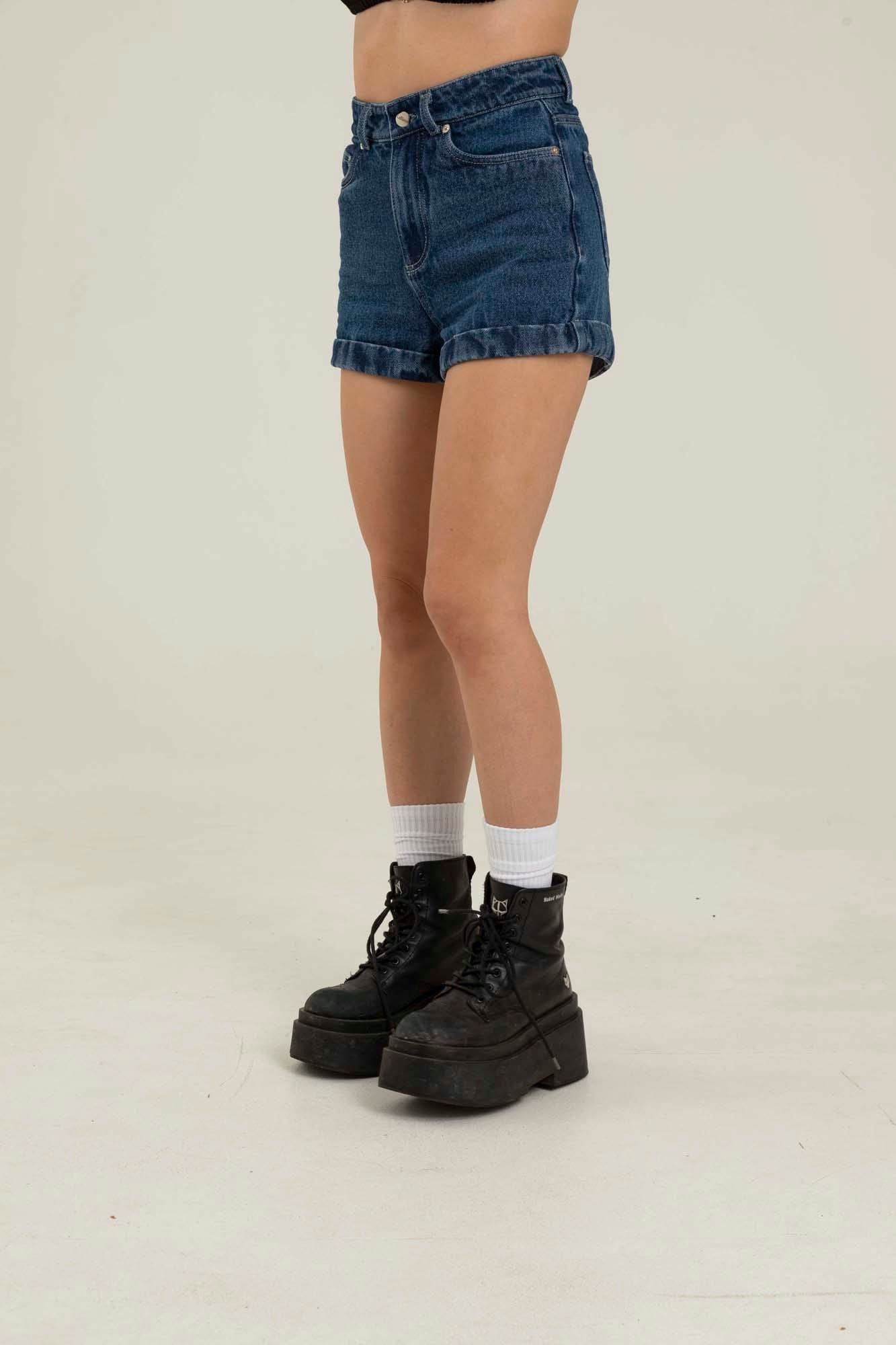 DARK BLUE DENIM SHORT - imagen 2