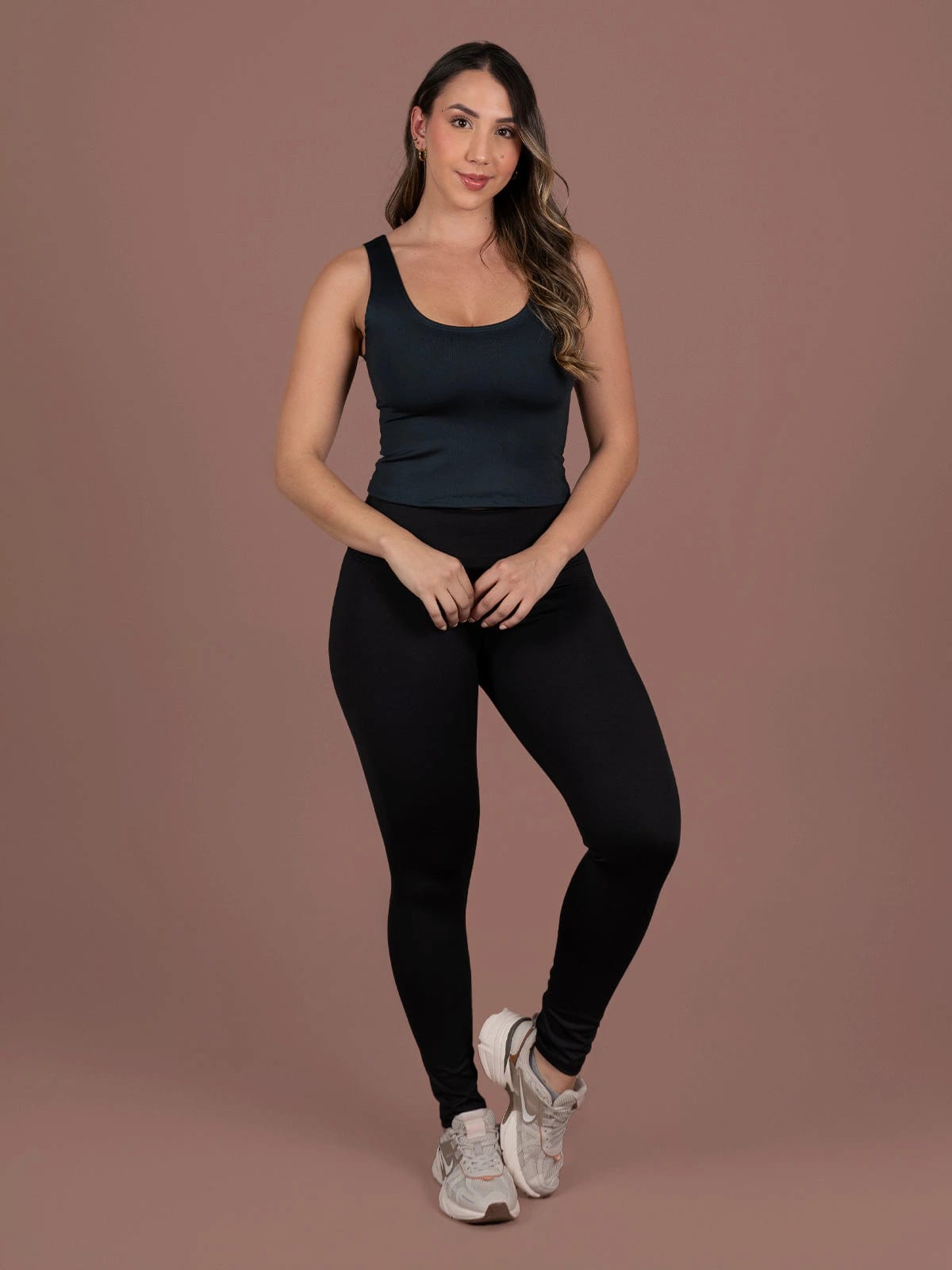 Blusa shape Oscuro - imagen 2