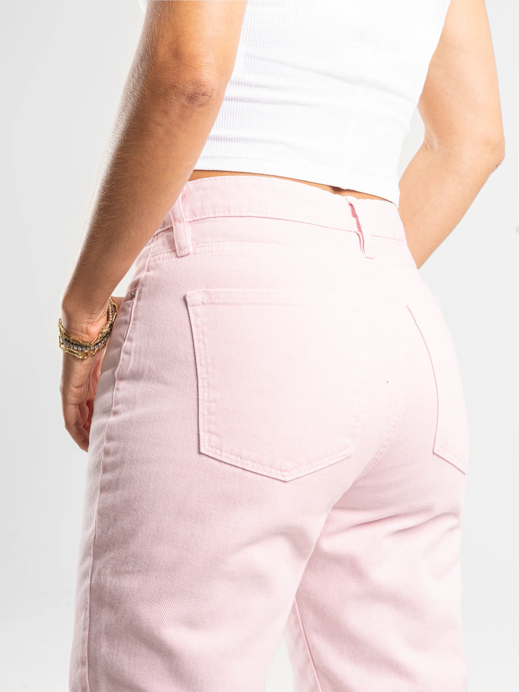 Ref: 0620402 Pantalón Mom fit, slim cropped, rígido, tiro alto, tono rosa - imagen 3