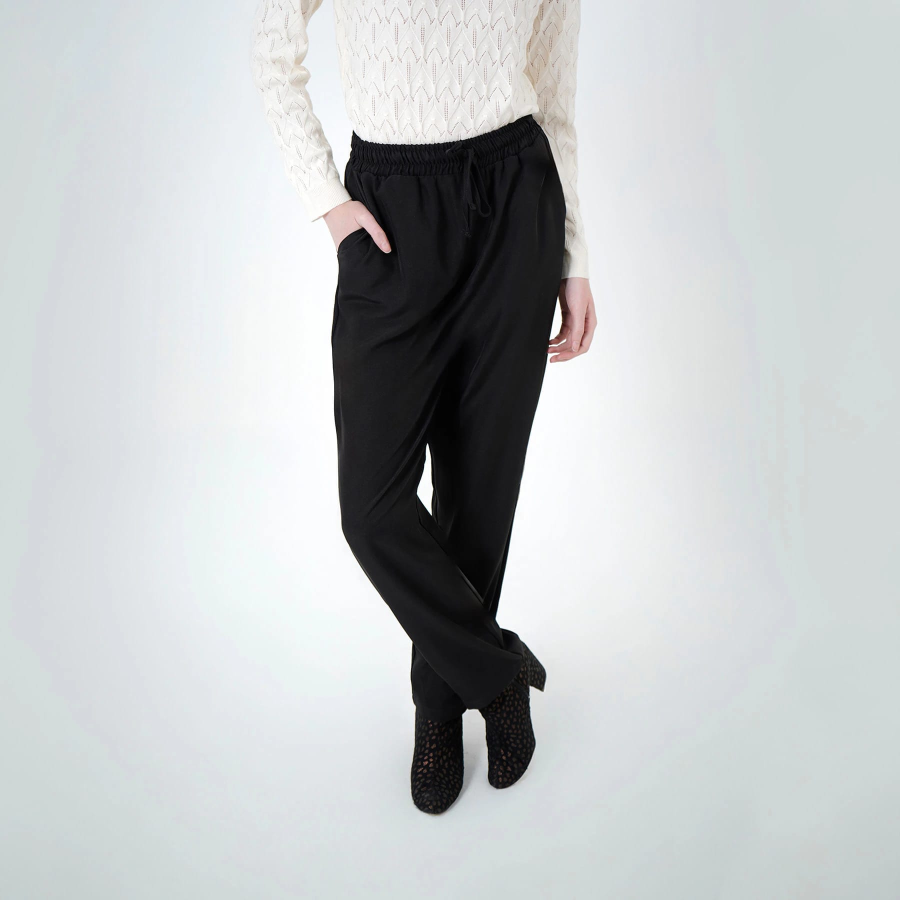 Pantalón básico bota recta cintura elástica - imagen 5