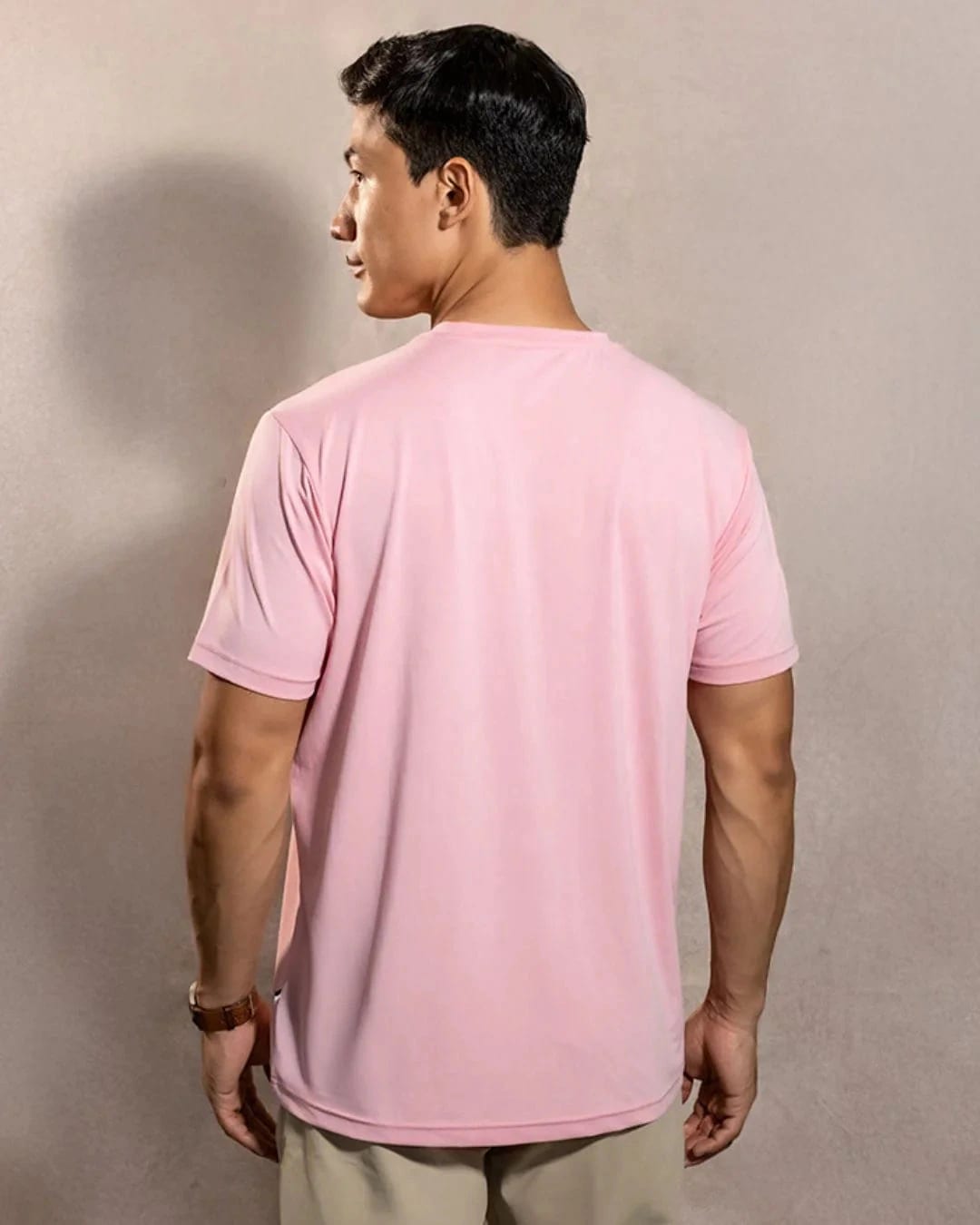 Camiseta Performance Antiarrugas Rosado Peach - imagen 4