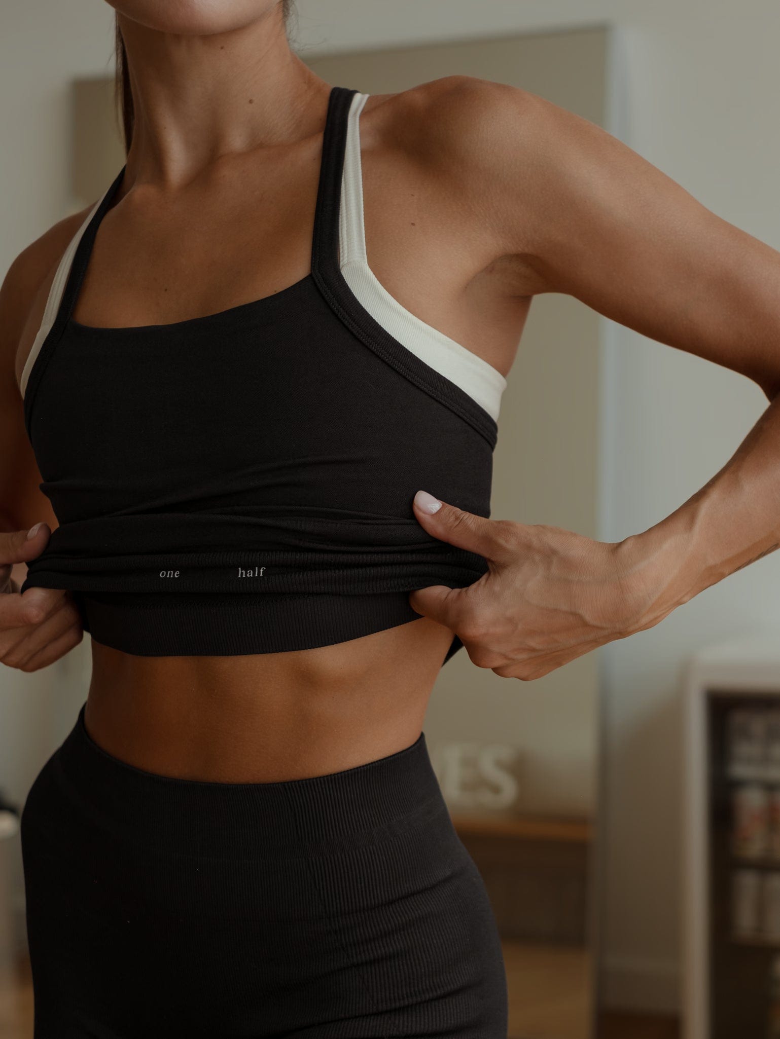 BOX SEAMLESS TANK TOP - SHADOW - imagen 6