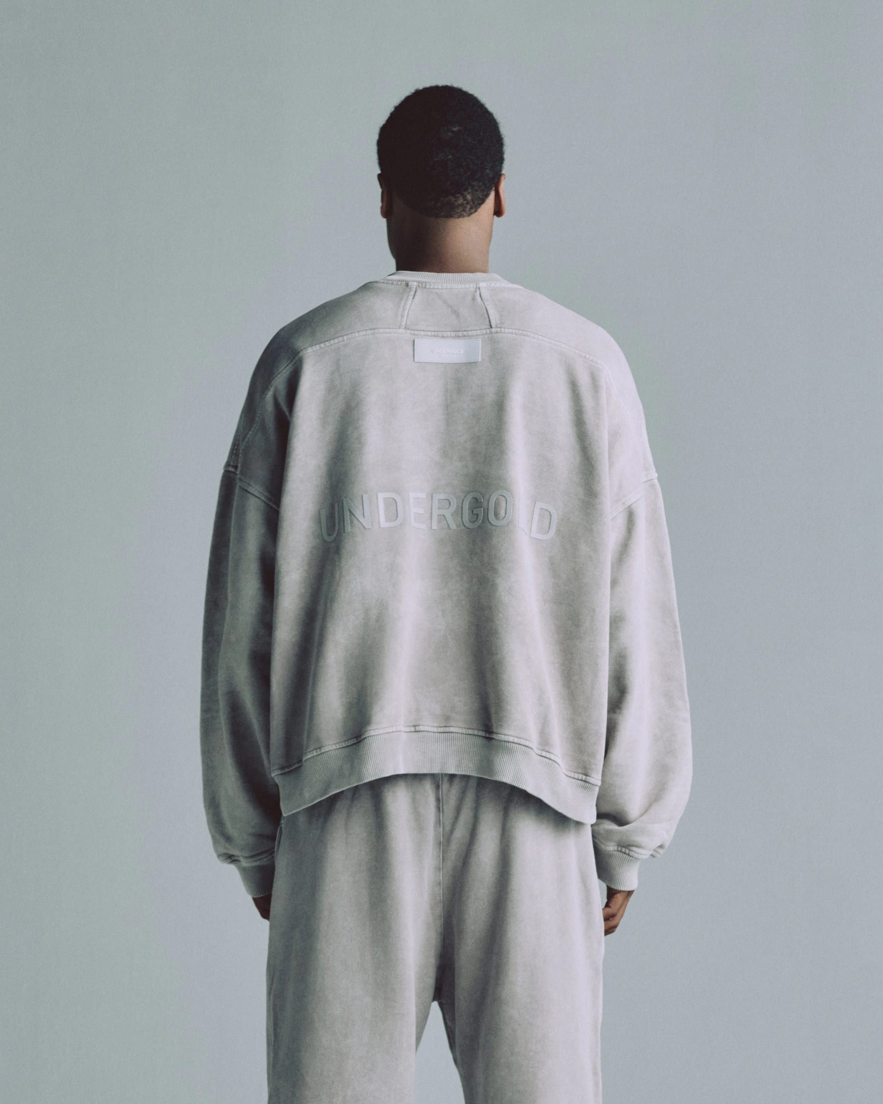 Line Logo Crewneck Washed Gray - imagen 7