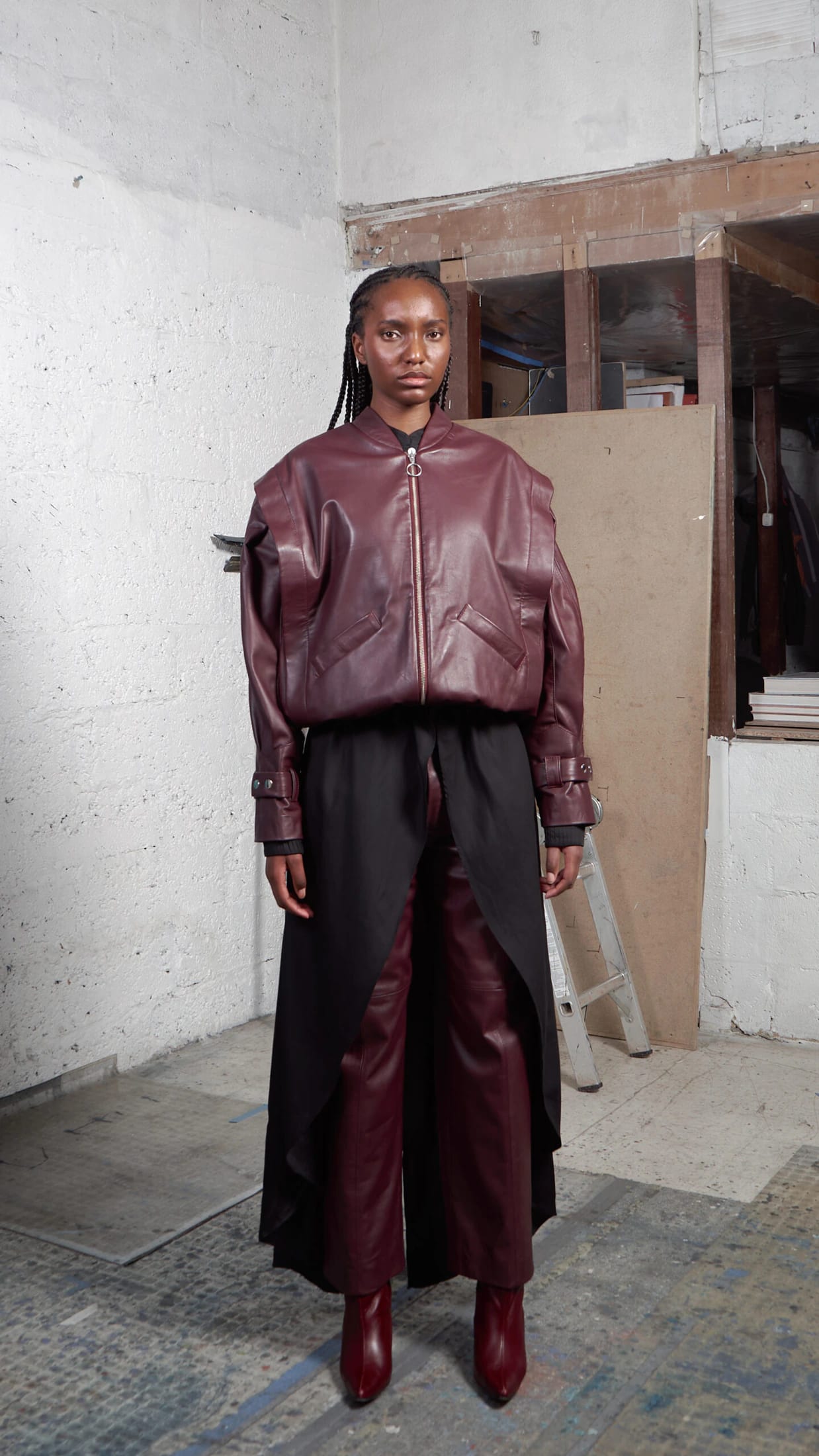 BOMBER LEATHER JACKET - imagen 4