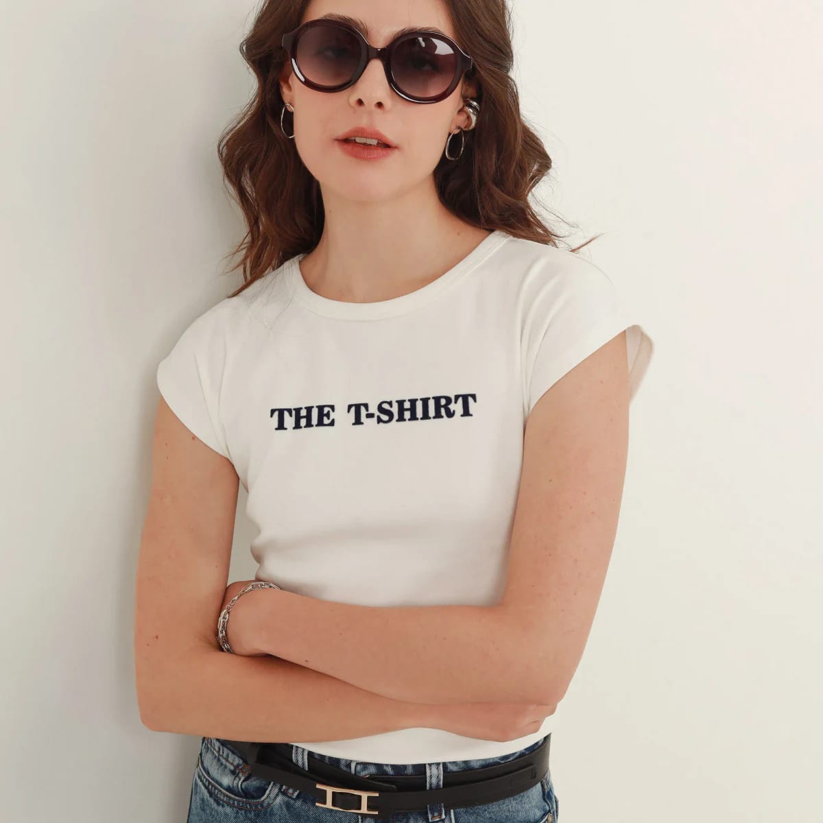 Camiseta cuello redondo manga corta rodada con estampado T shirt - imagen 2