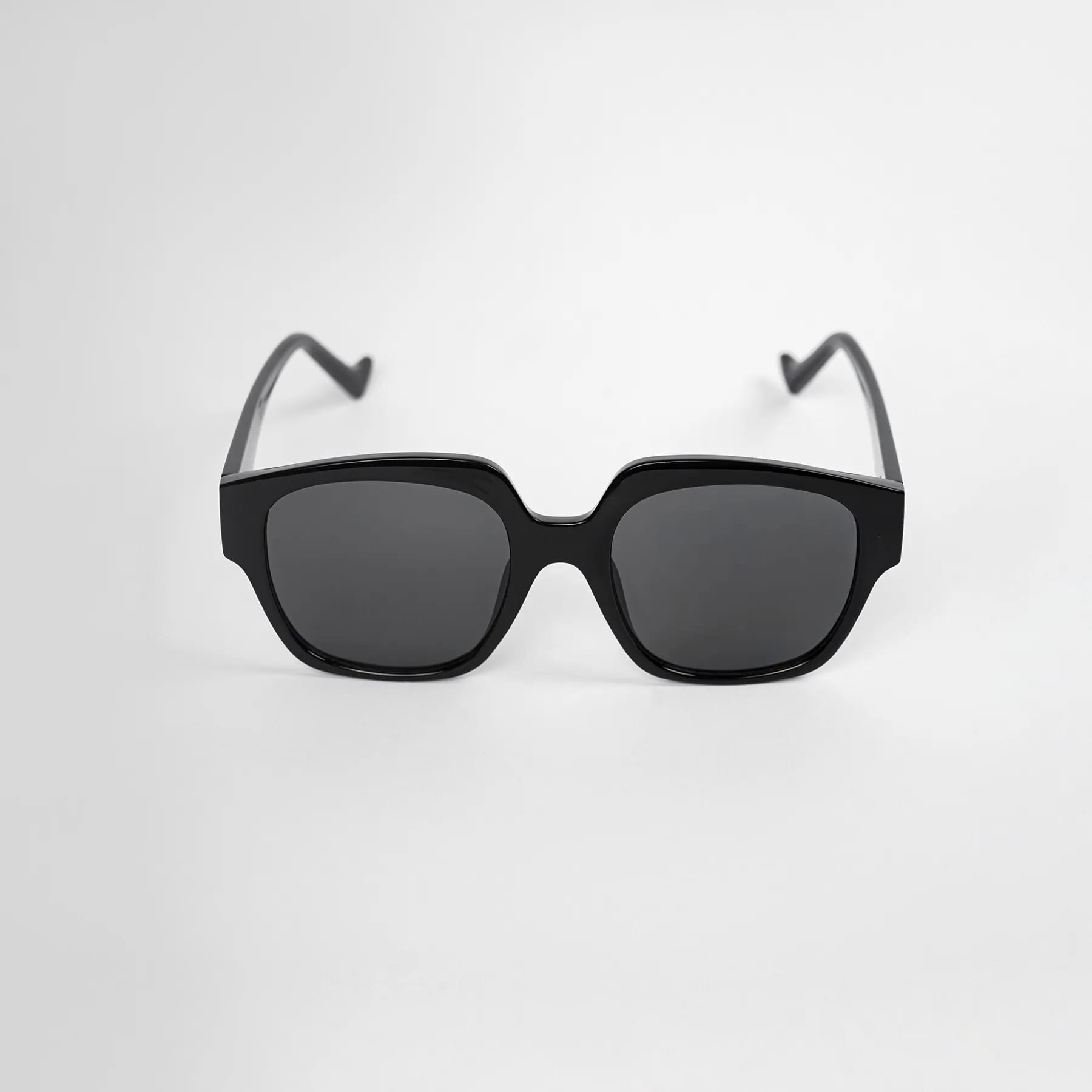 Gafas de sol Negras Asimetricas - imagen 1