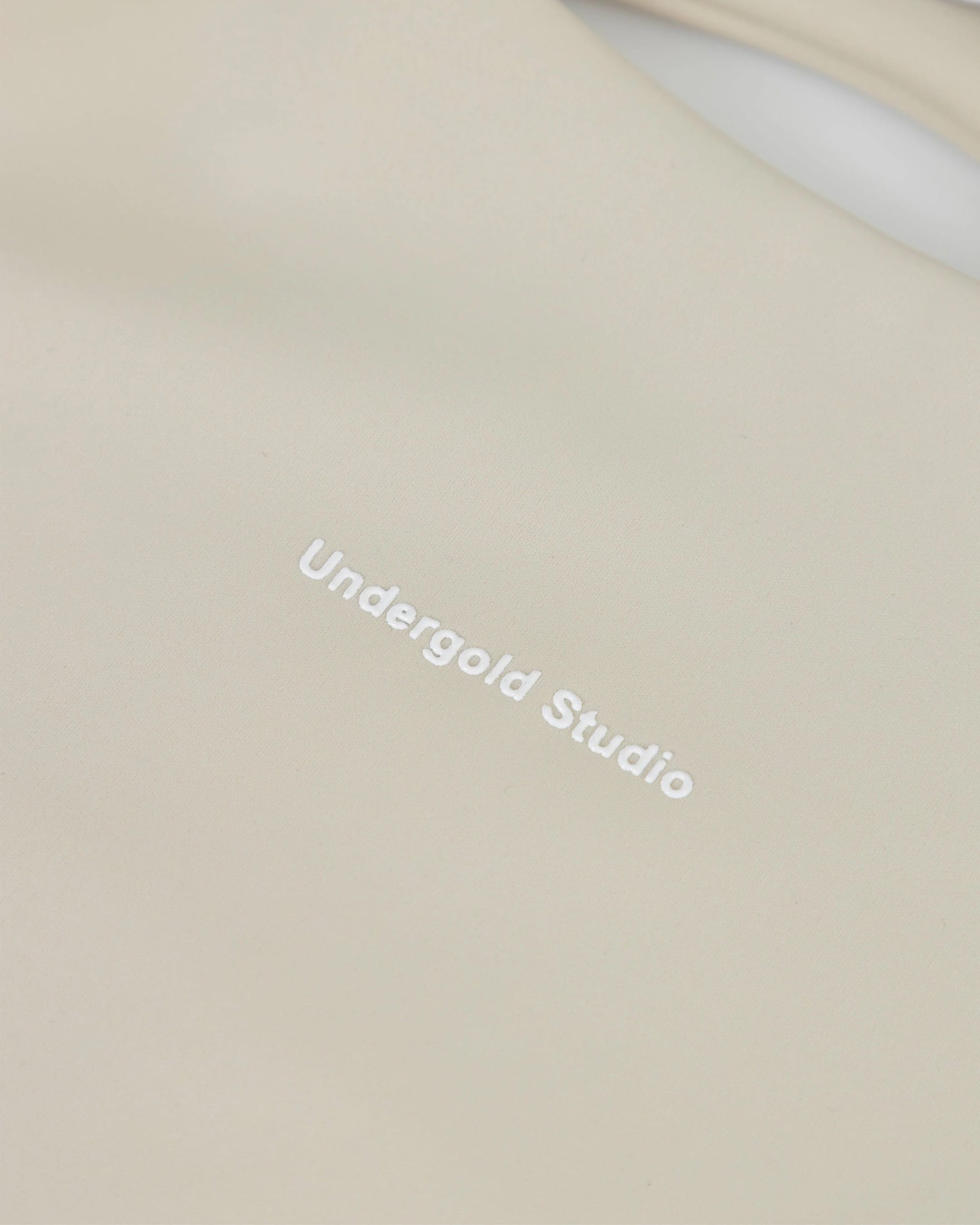 Basics Undergold Studio Backless Long Sleeve Body Cream - imagen 4