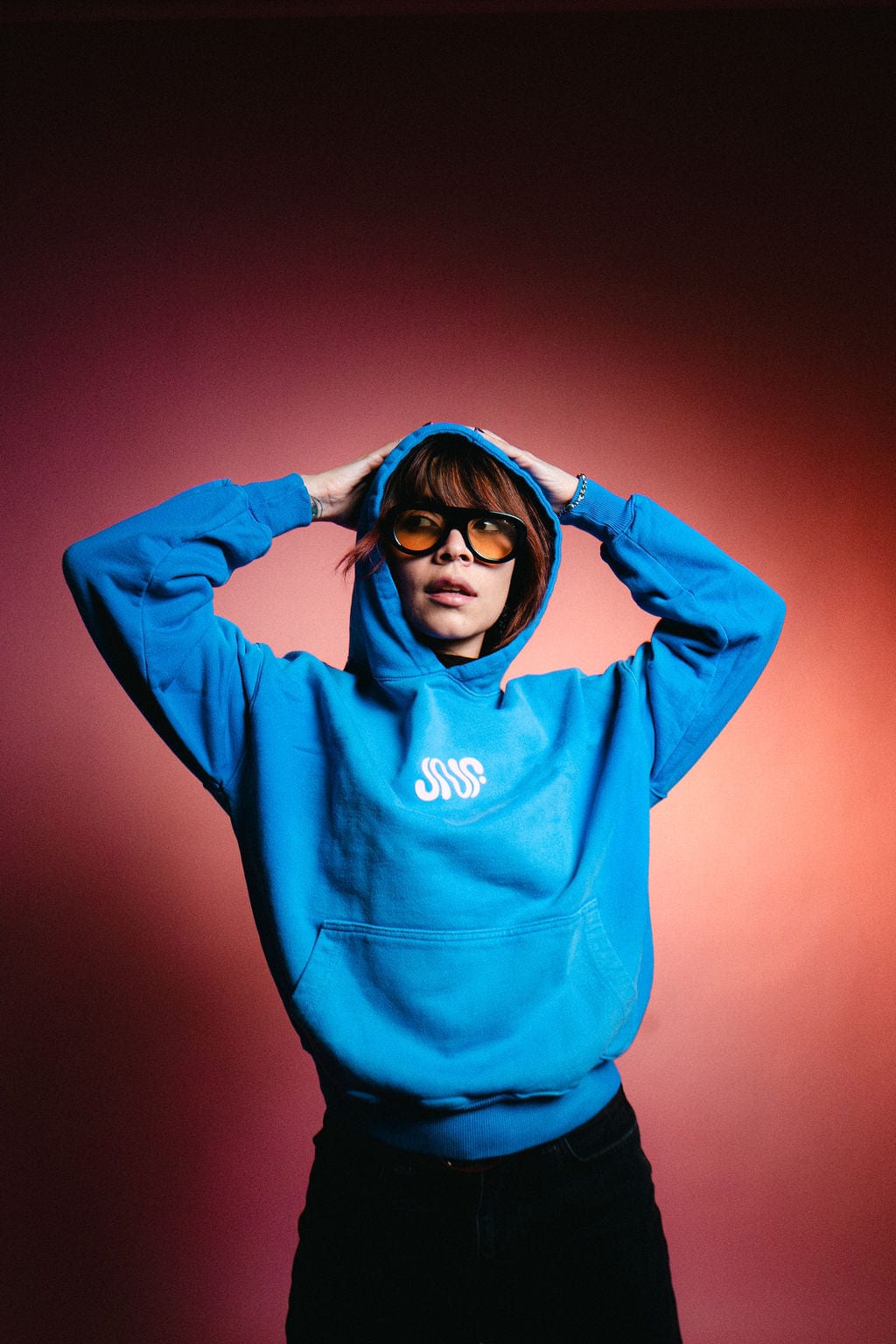 HOODIE BN4B AZUL - imagen 4