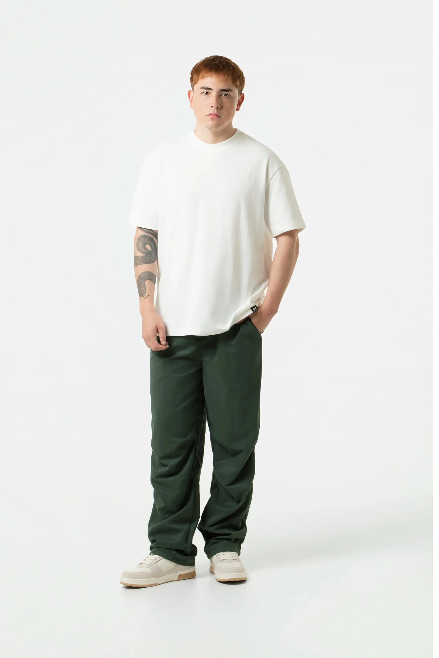 PANTALON JOGG COLOR VERDE MILITAR - imagen 5