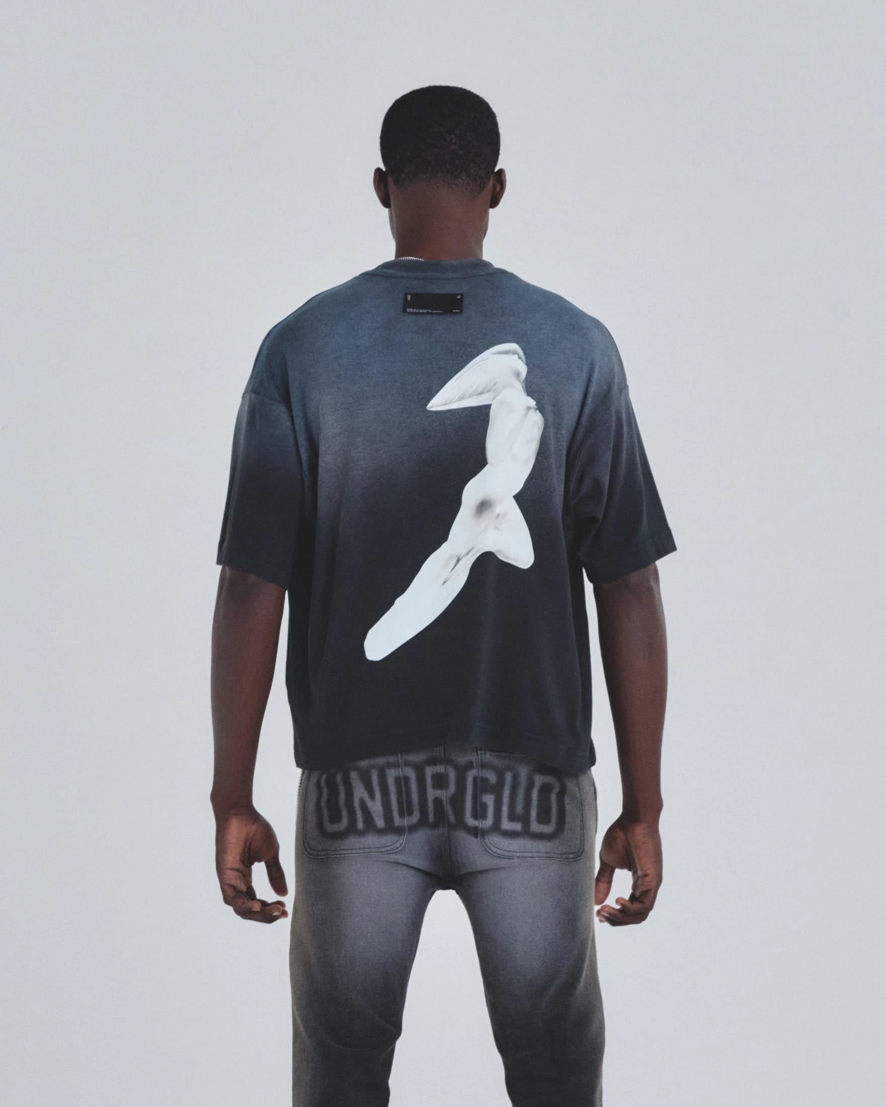 Holy State Beautiful Soul Boxy Fit Tshirt Midnight Black - imagen 7