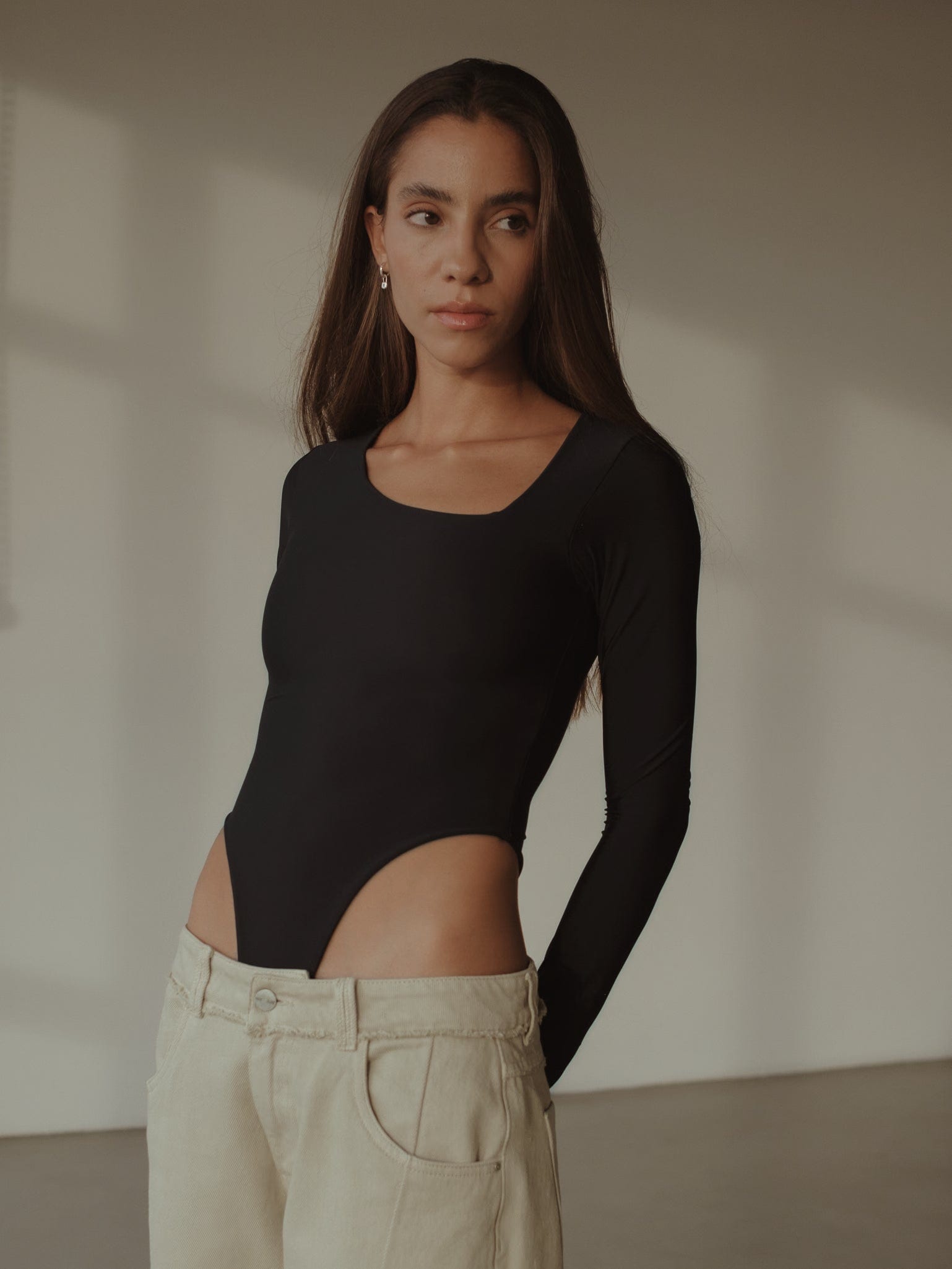 OPEN CURVE BODYSUIT - BLACK - imagen 9