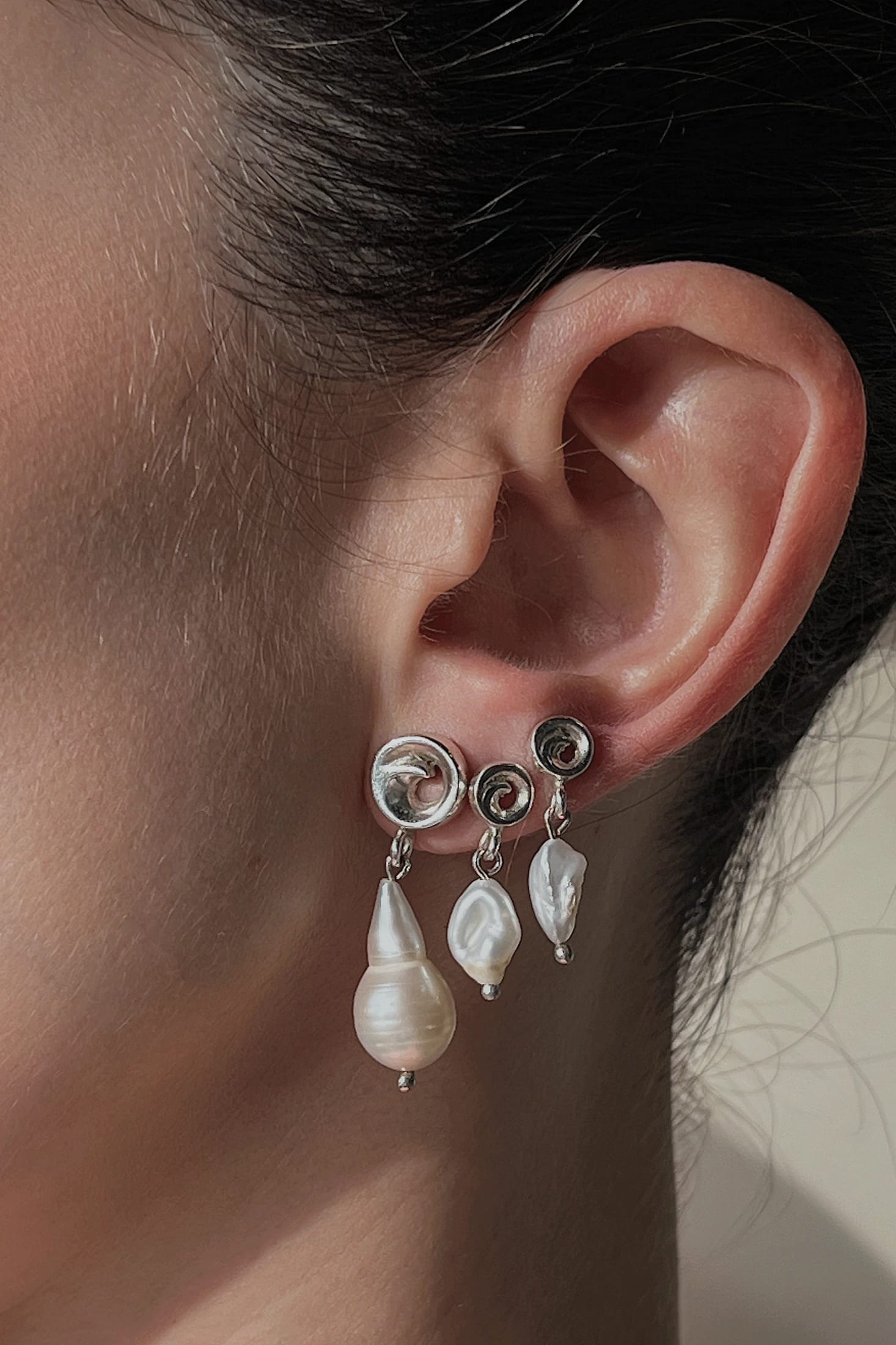 Aretes Rollitos Mini Perla - imagen 2