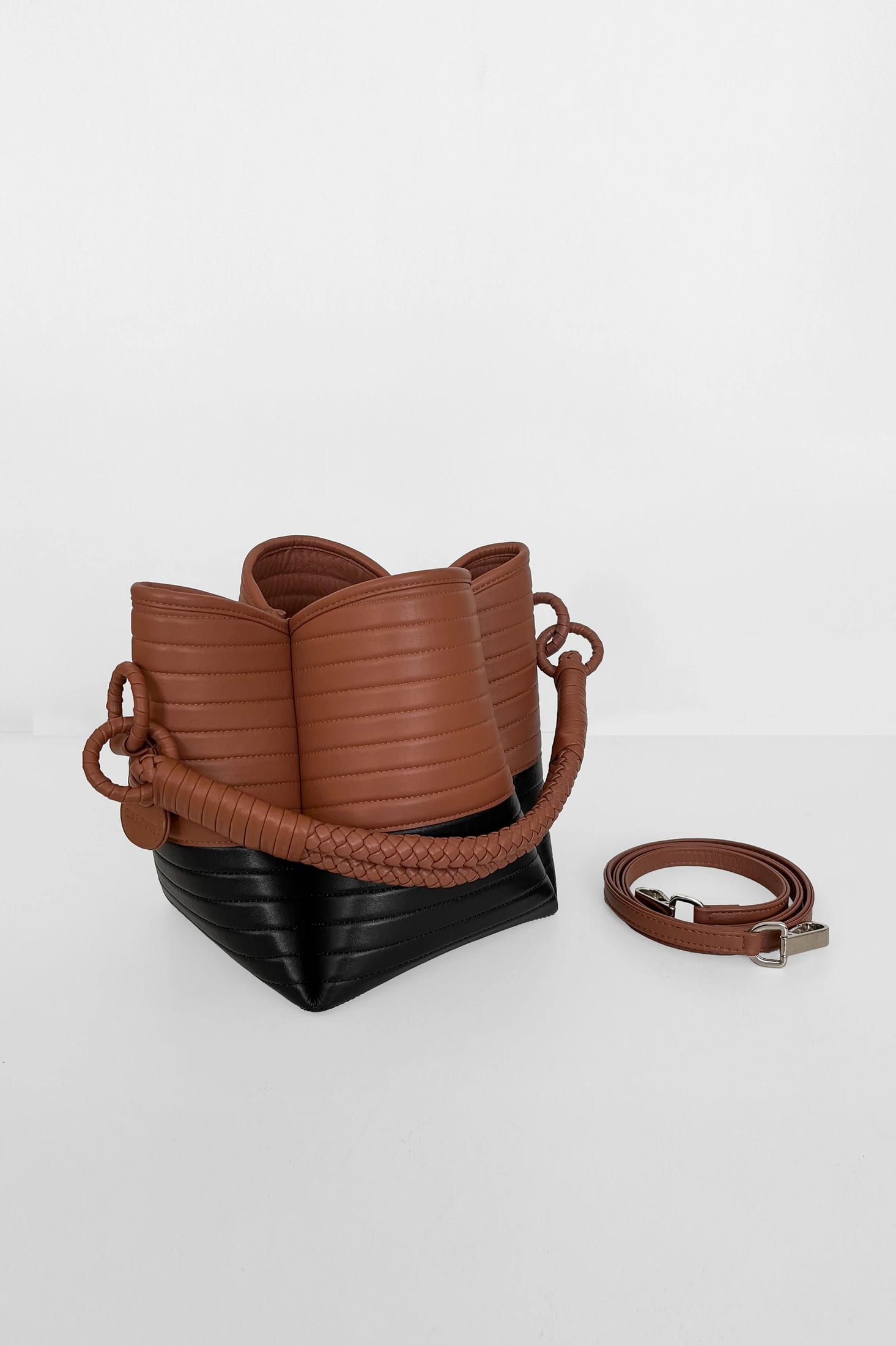 Tulip Oxford Bag, Black & Brandy - imagen 5