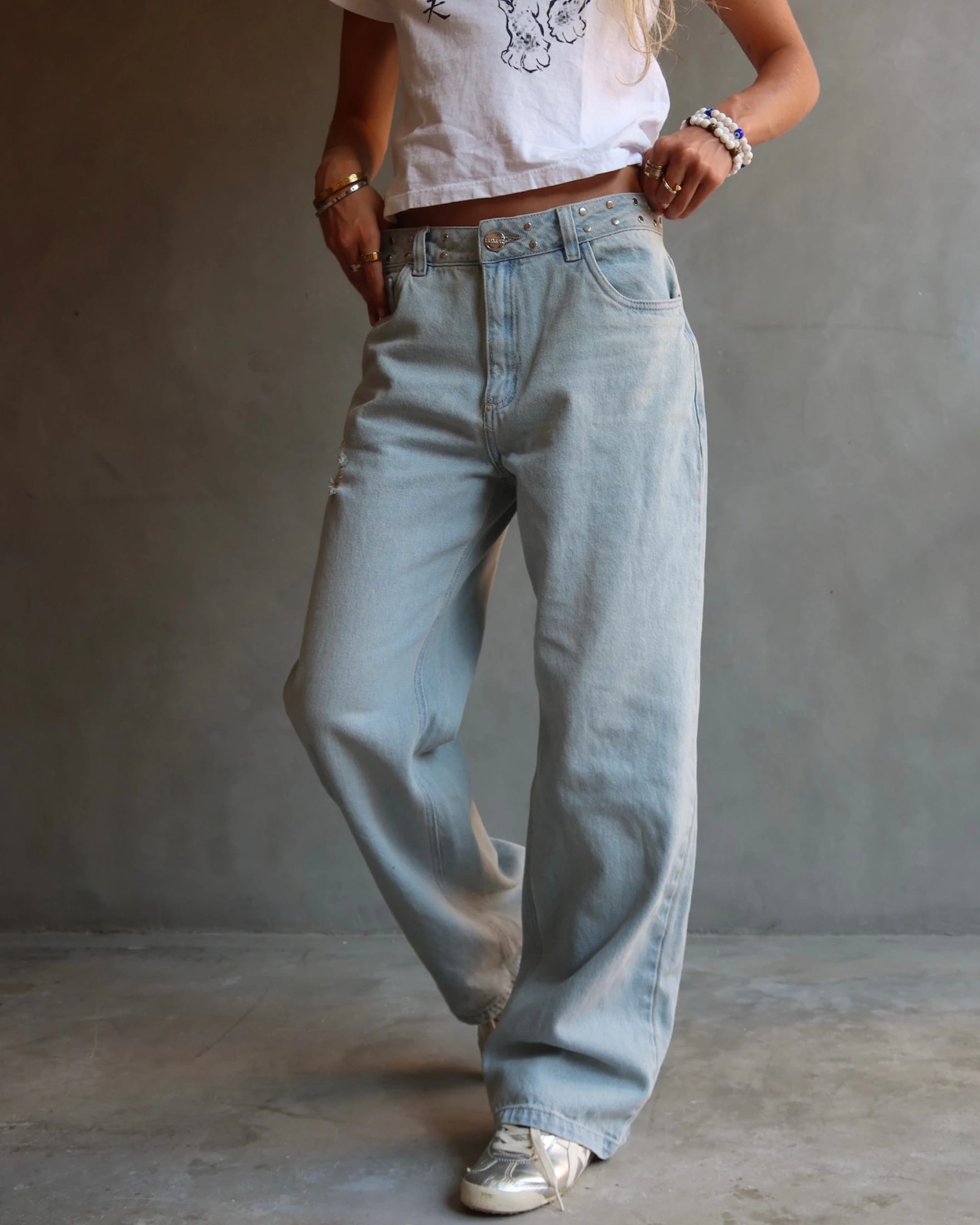 JEAN NEW YORK STUDDED RELAXED FIT AZUL CLARO - imagen 3