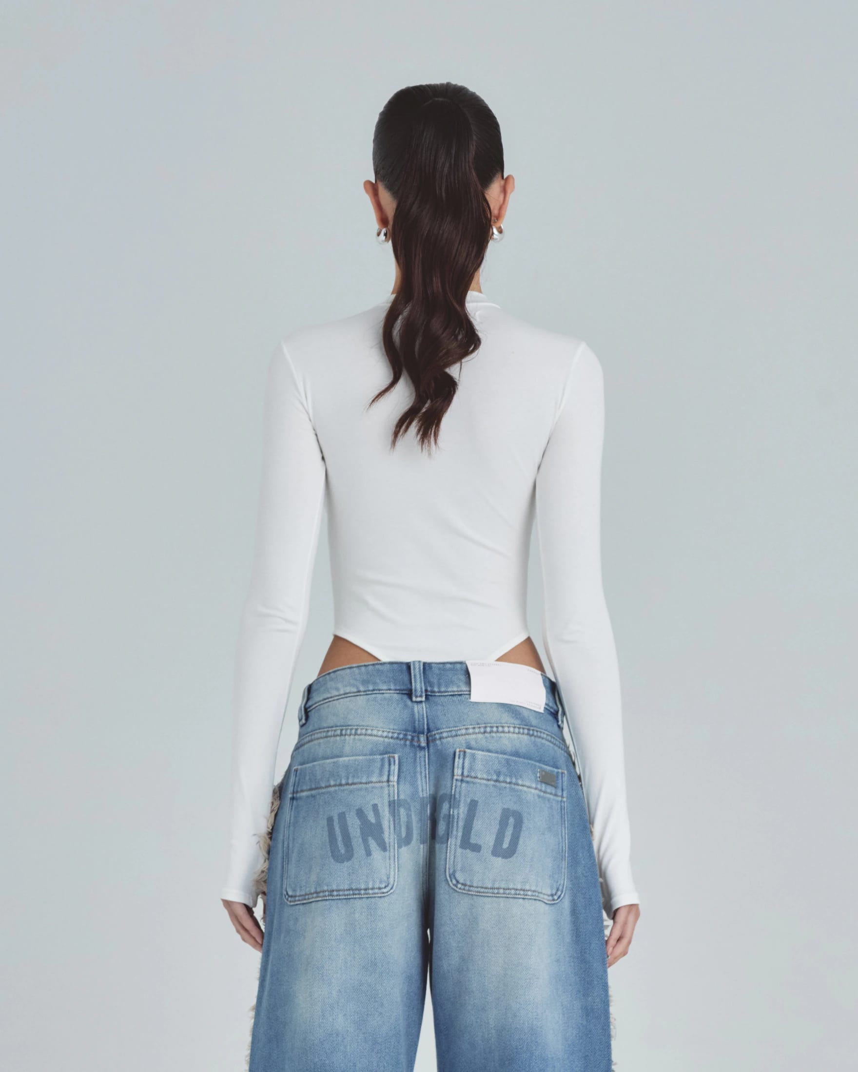 Line Undergold Studio Turtleneck Bodysuit White - imagen 6