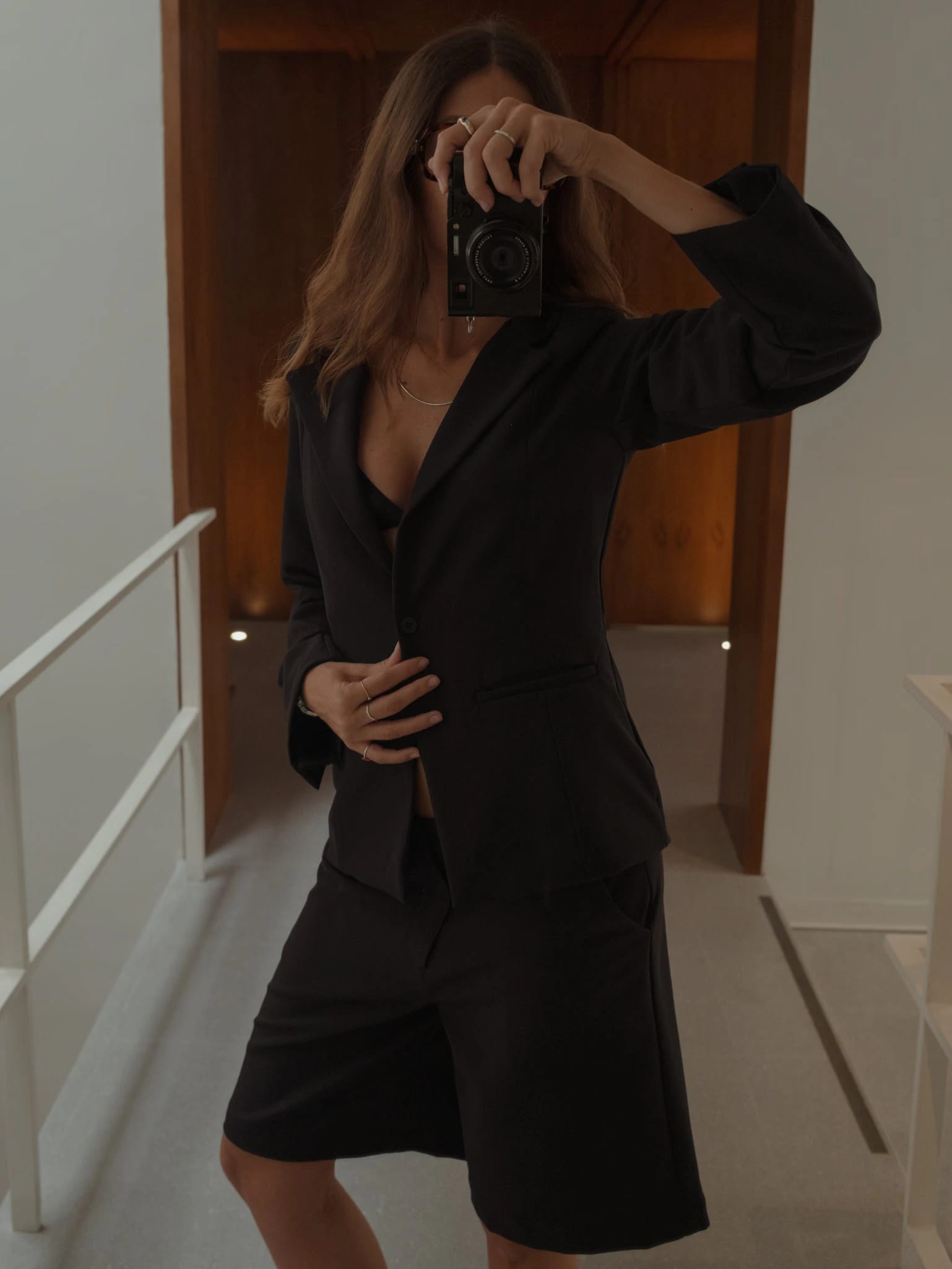 LONG CLASSIC SHORTS - BLACK - imagen 2