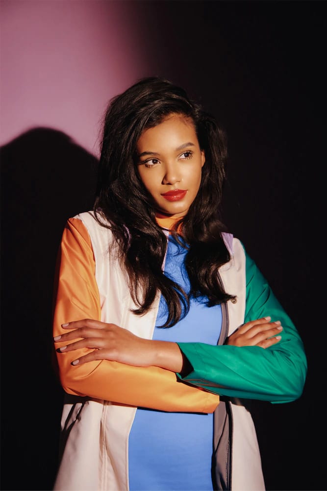 RAINCOAT HOPE (PRE-ORDER) - imagen 2