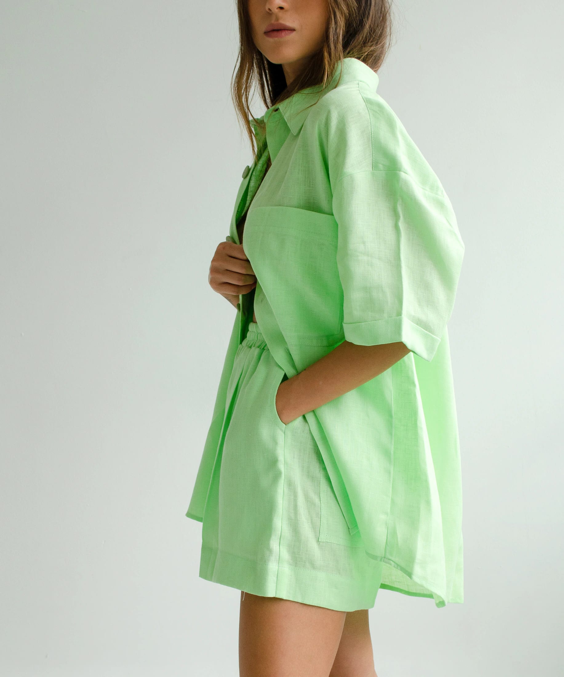 Short Dancer de Lino - Verde Lima - imagen 2