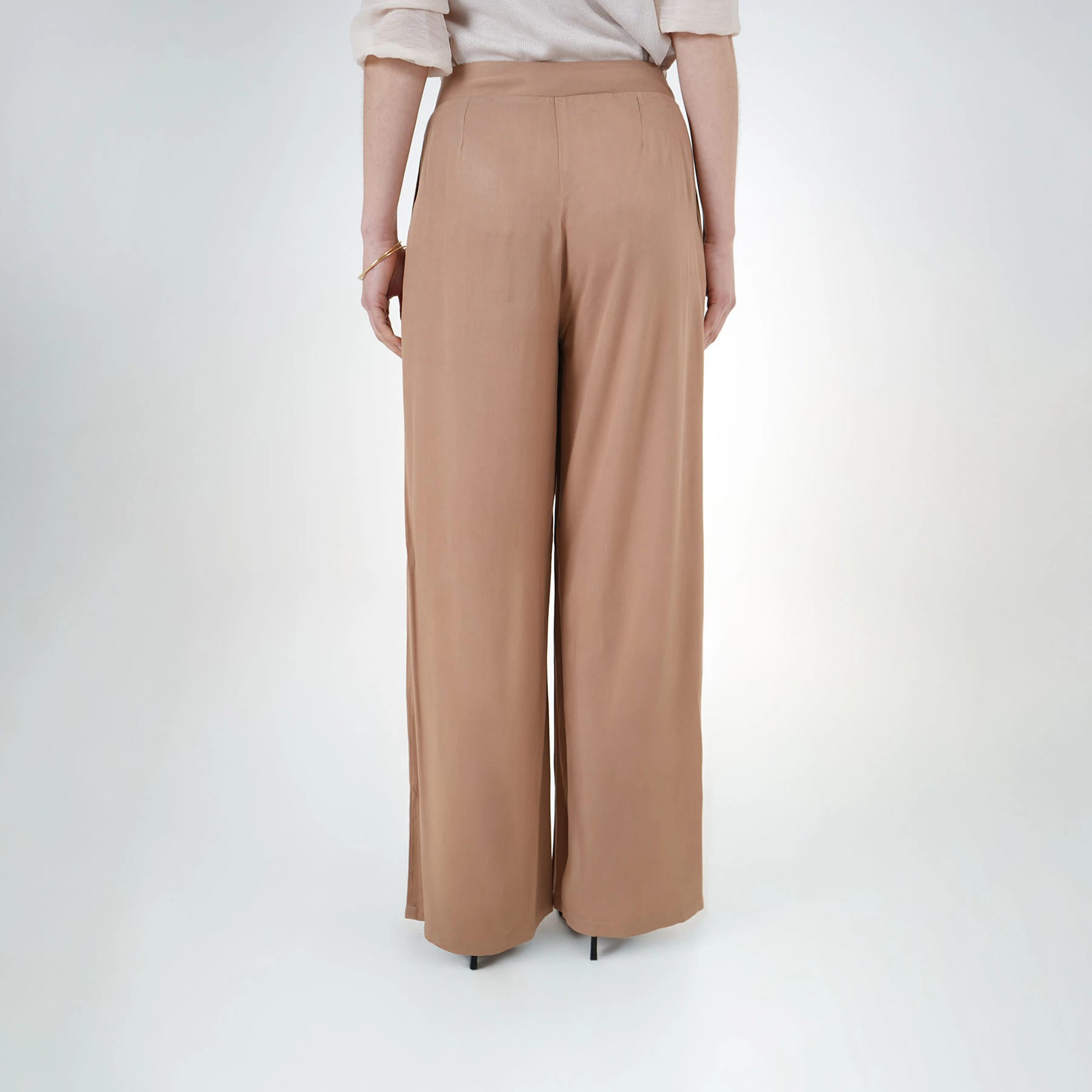 Pantalón bota recta con elástico en delantero - imagen 3