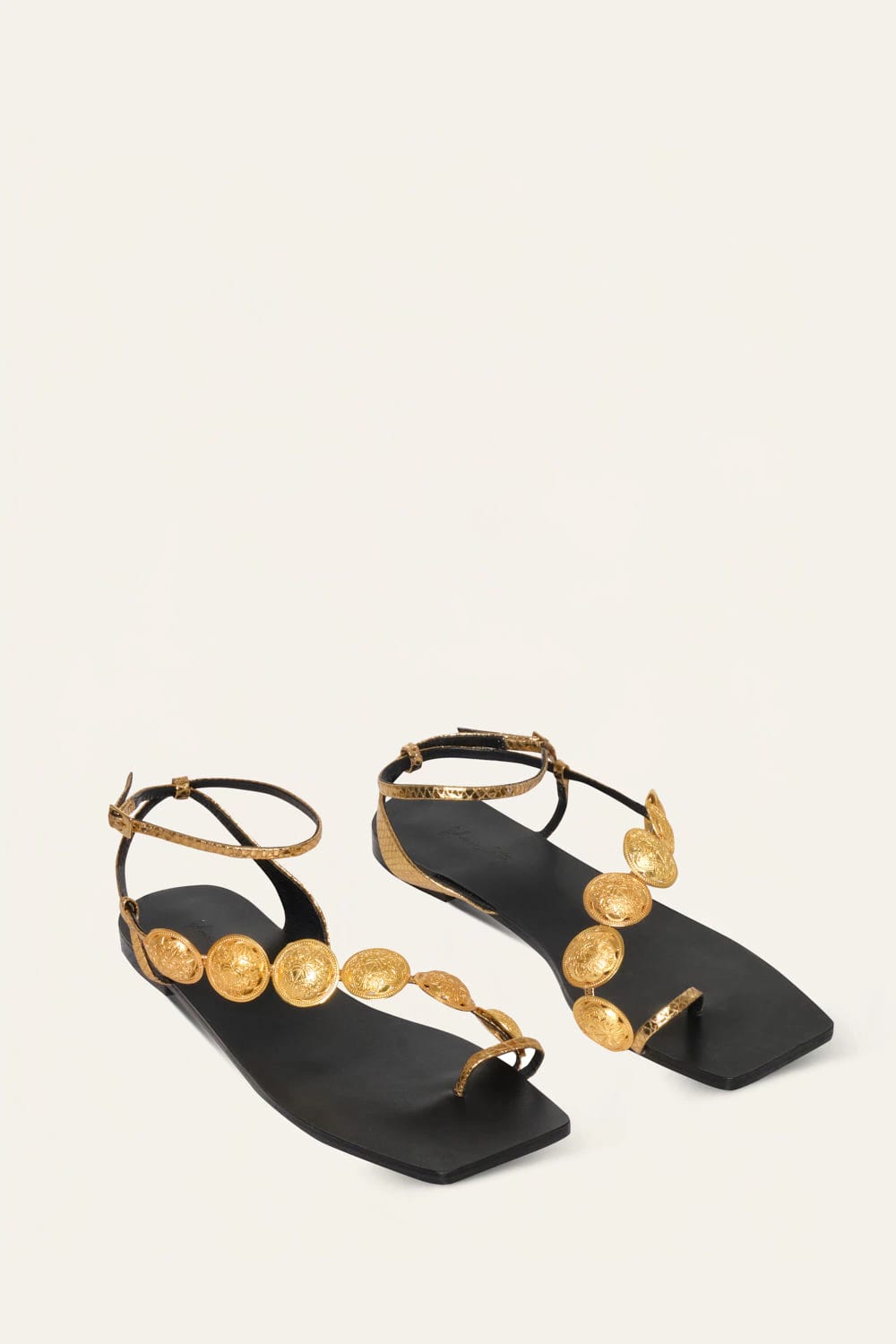 Dazzling Crest Sandal - imagen 2