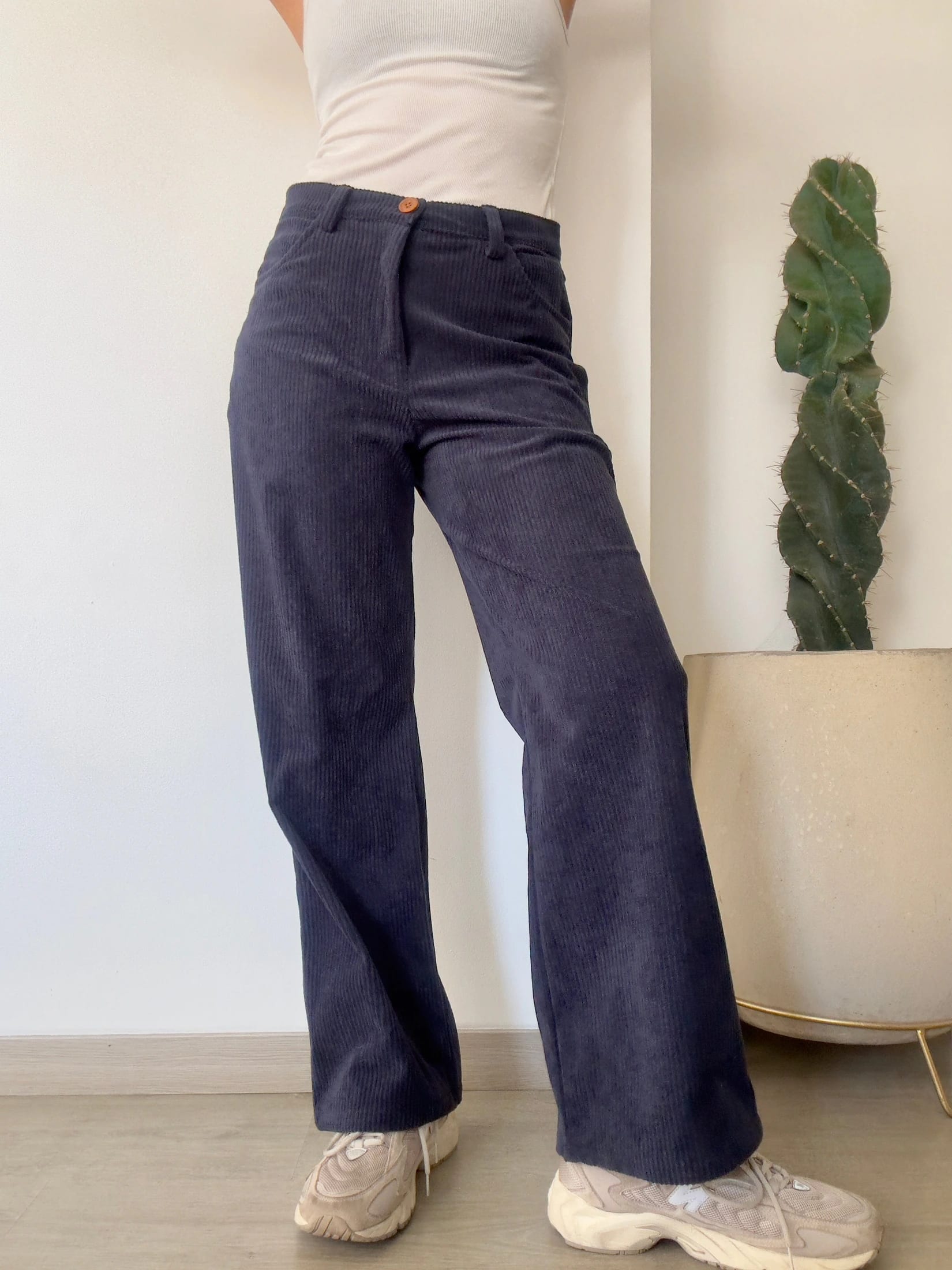 Pantalones Pana Azul Oscuro - imagen 3