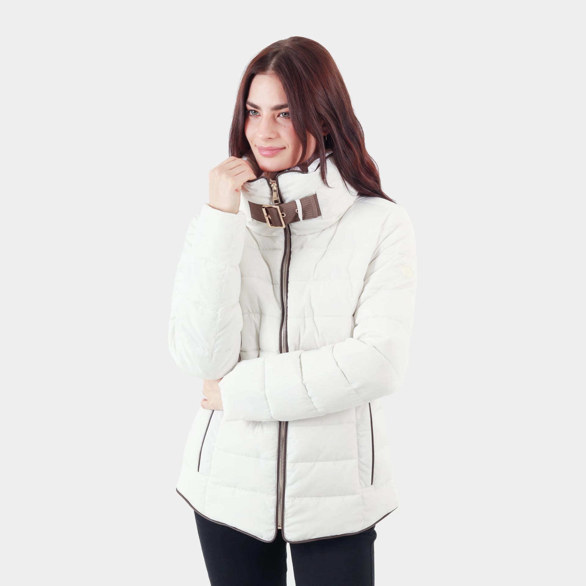 Chaqueta acolchada cuello alto con capucha interna - imagen 18