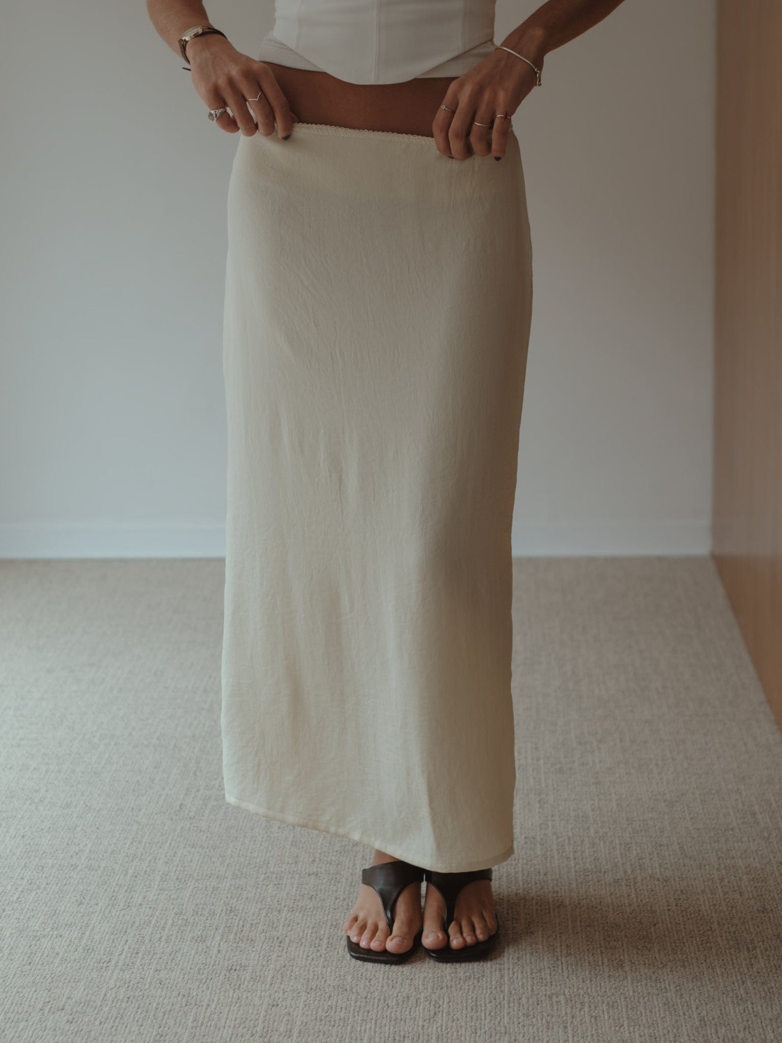 SOFT LONG SKIRT - VANILLA - imagen 5