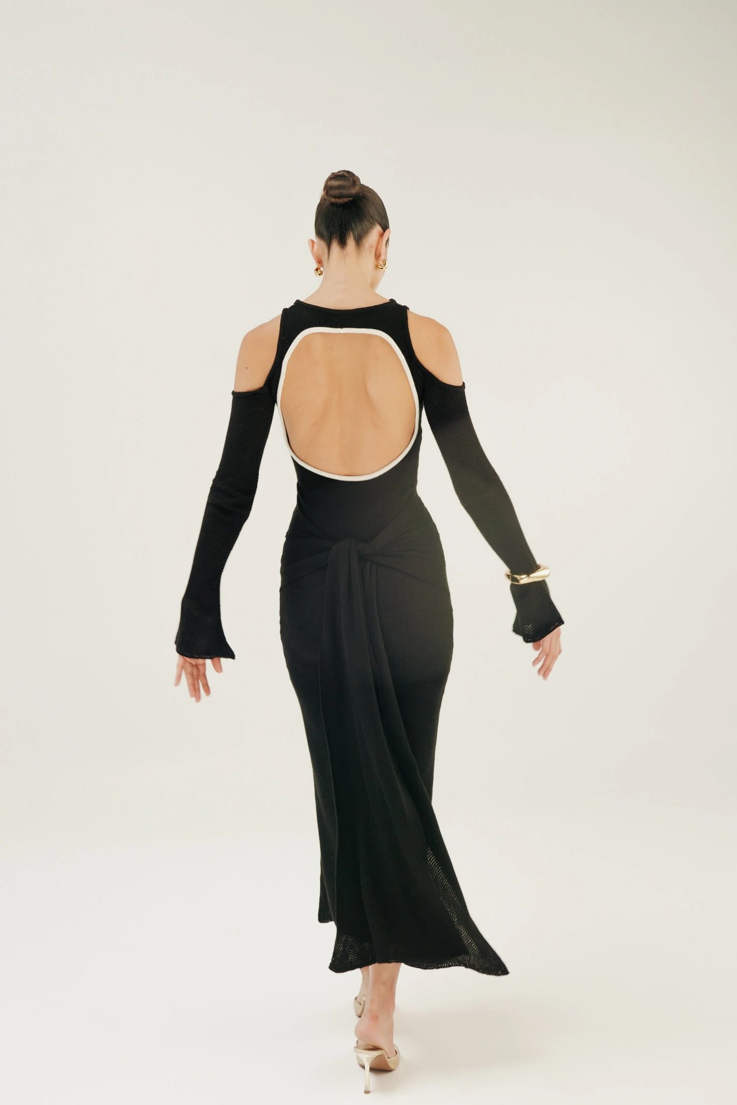 VESTIDO VOLVER AL VALLE - BLACK - imagen 2