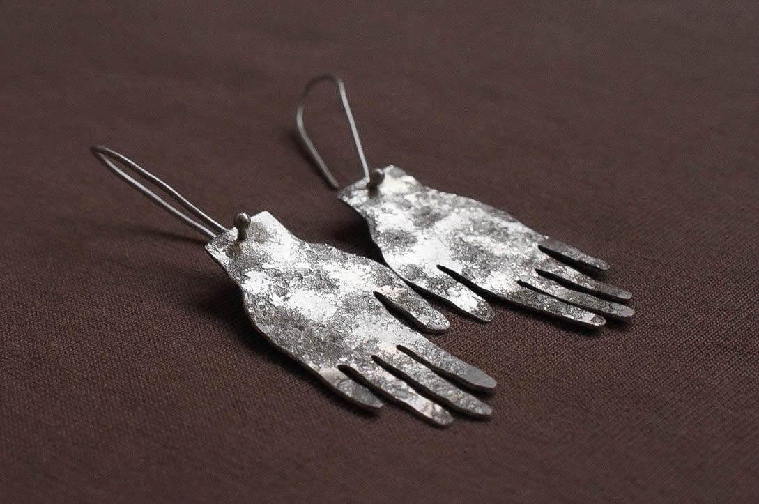 HANDS EARRINGS - imagen 3