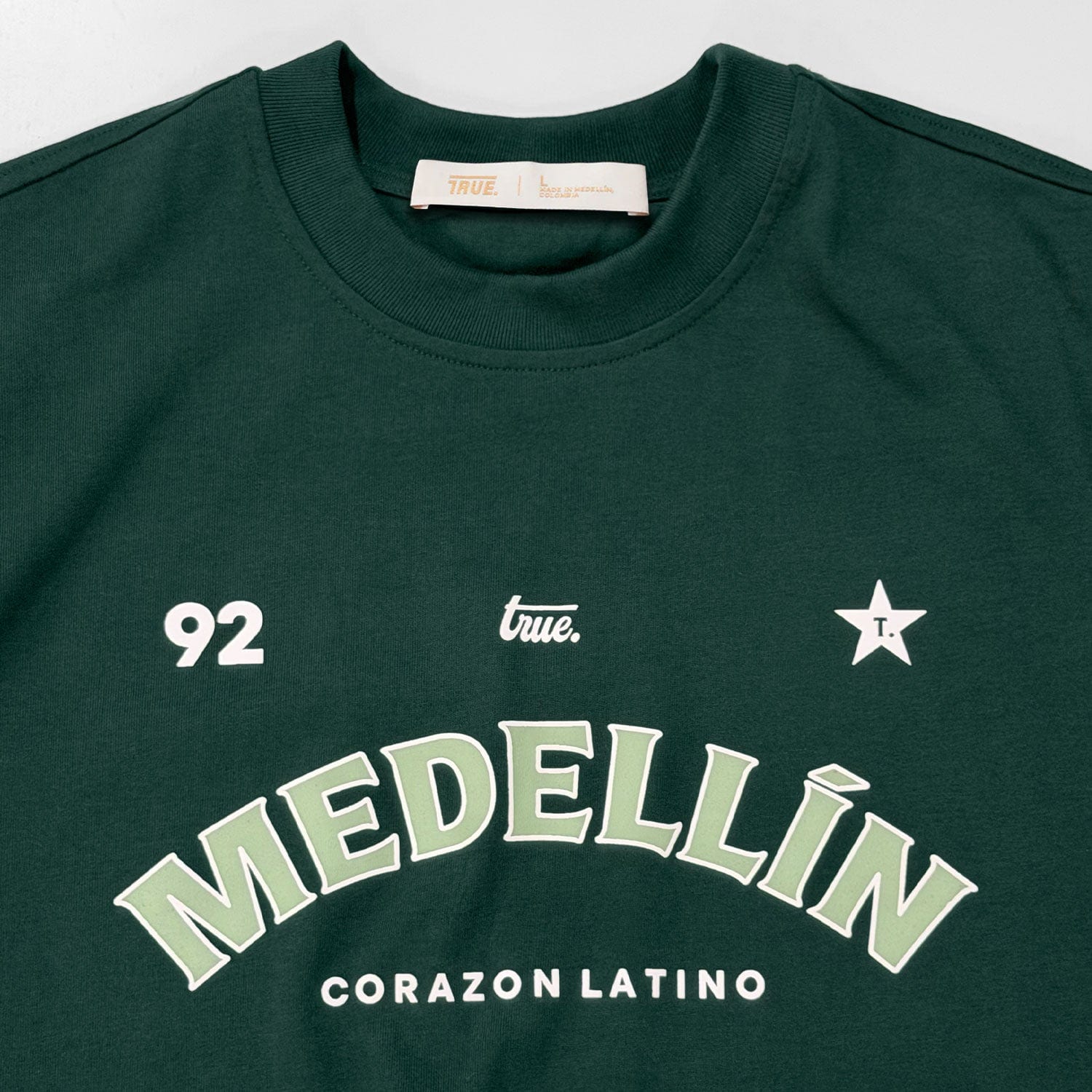 Medellin Latin Heart T-Shirt - Green - imagen 4