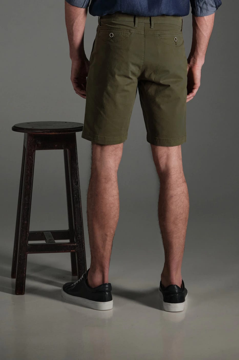 Bermuda Chino Slim Dril Verde Militar - imagen 4