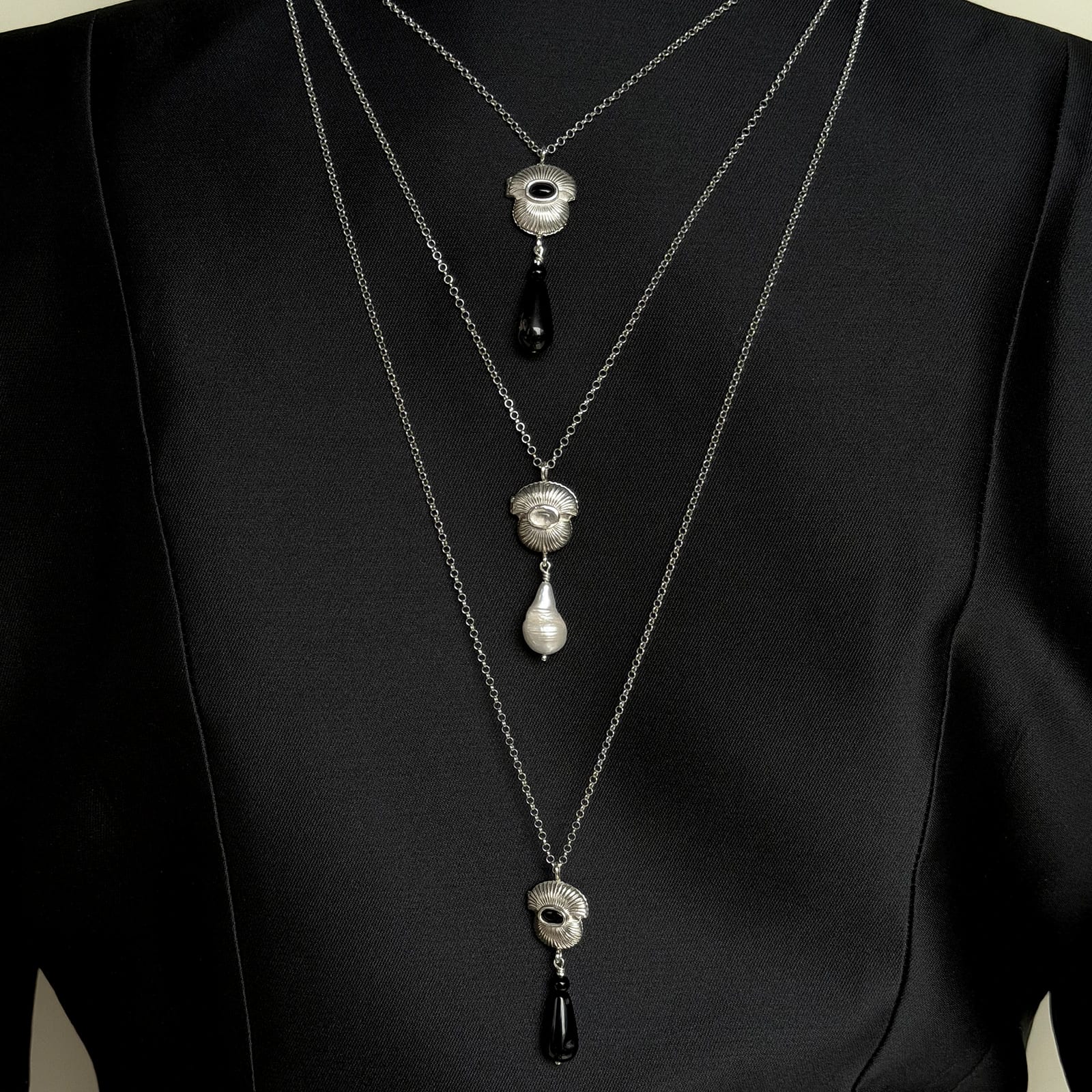 Collar Relicario Oda Ónix - imagen 2